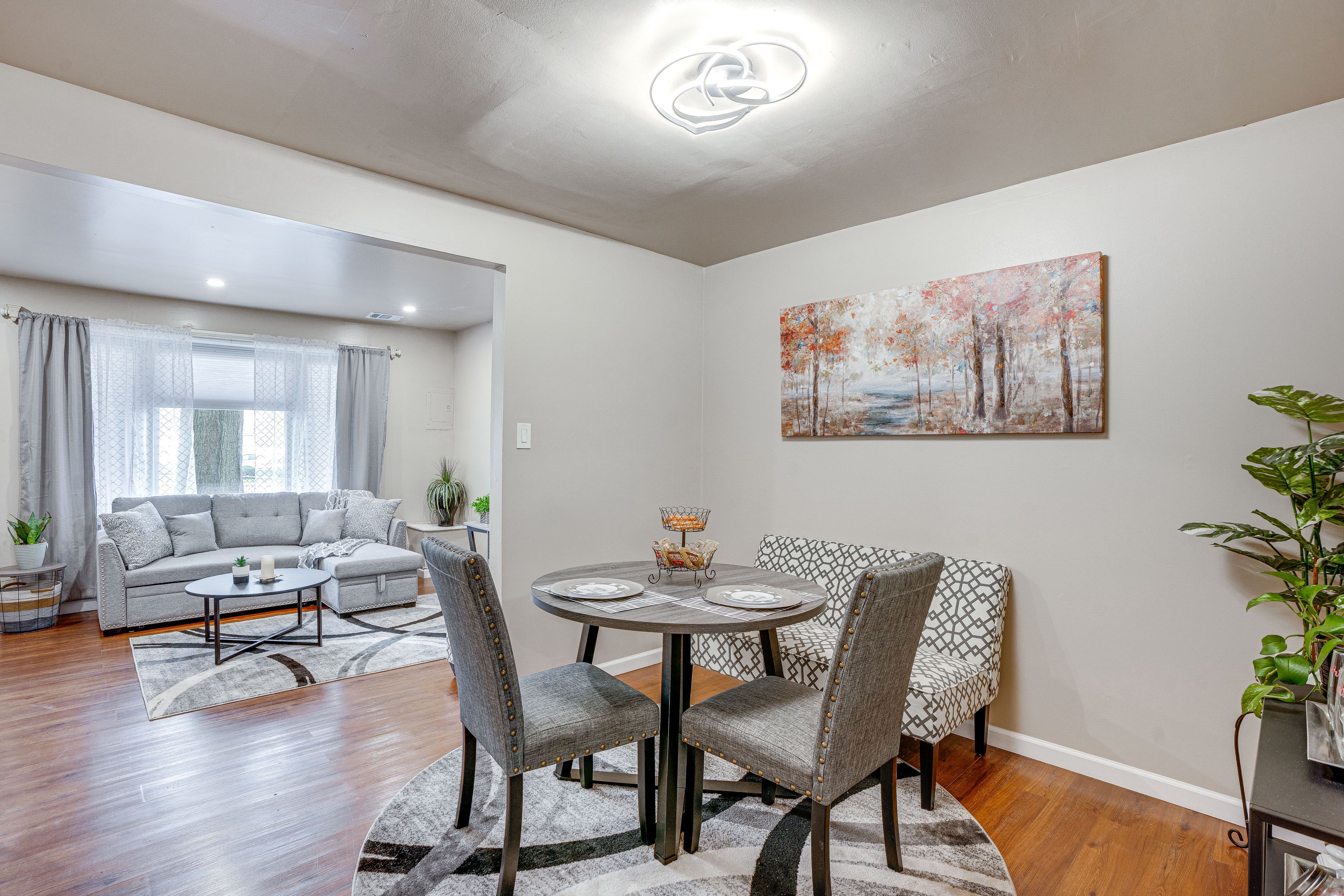 Main Dining Area | 1st Floor