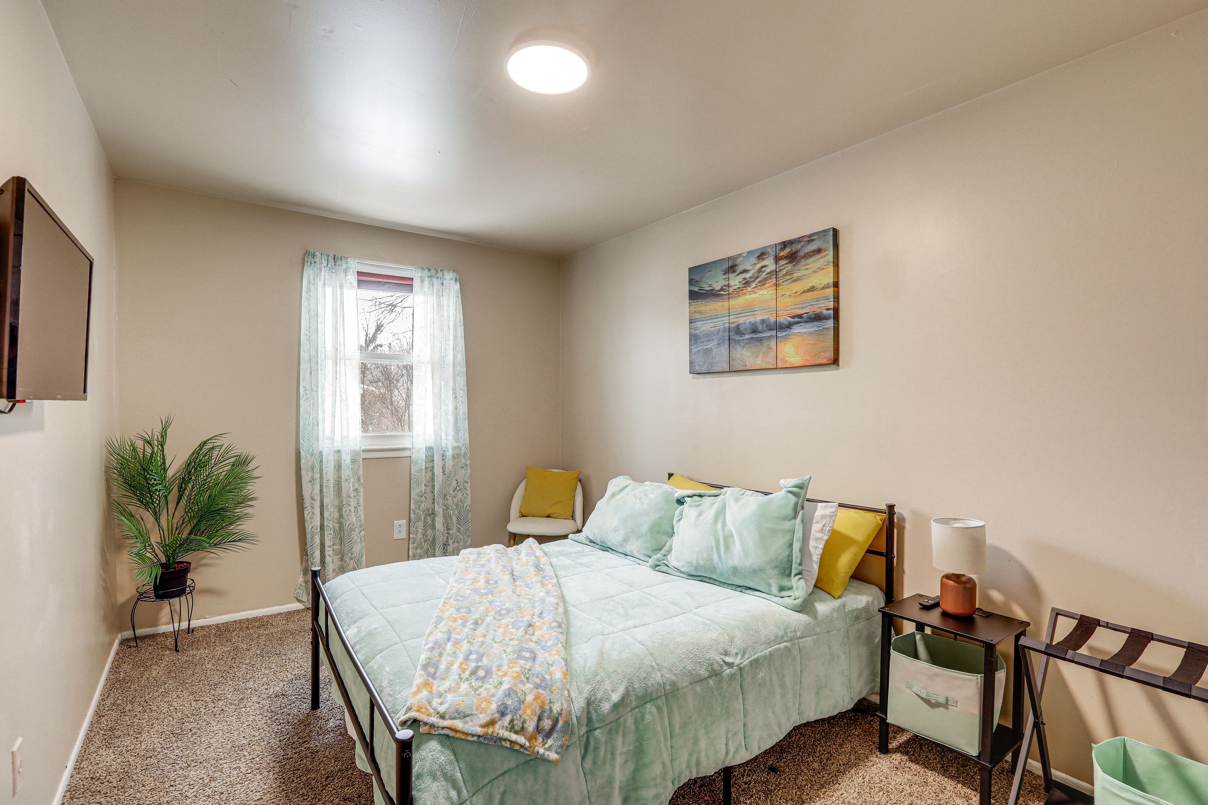 Bedroom 1 | 2nd Floor | Queen Bed | Smart TV | Linens Provided