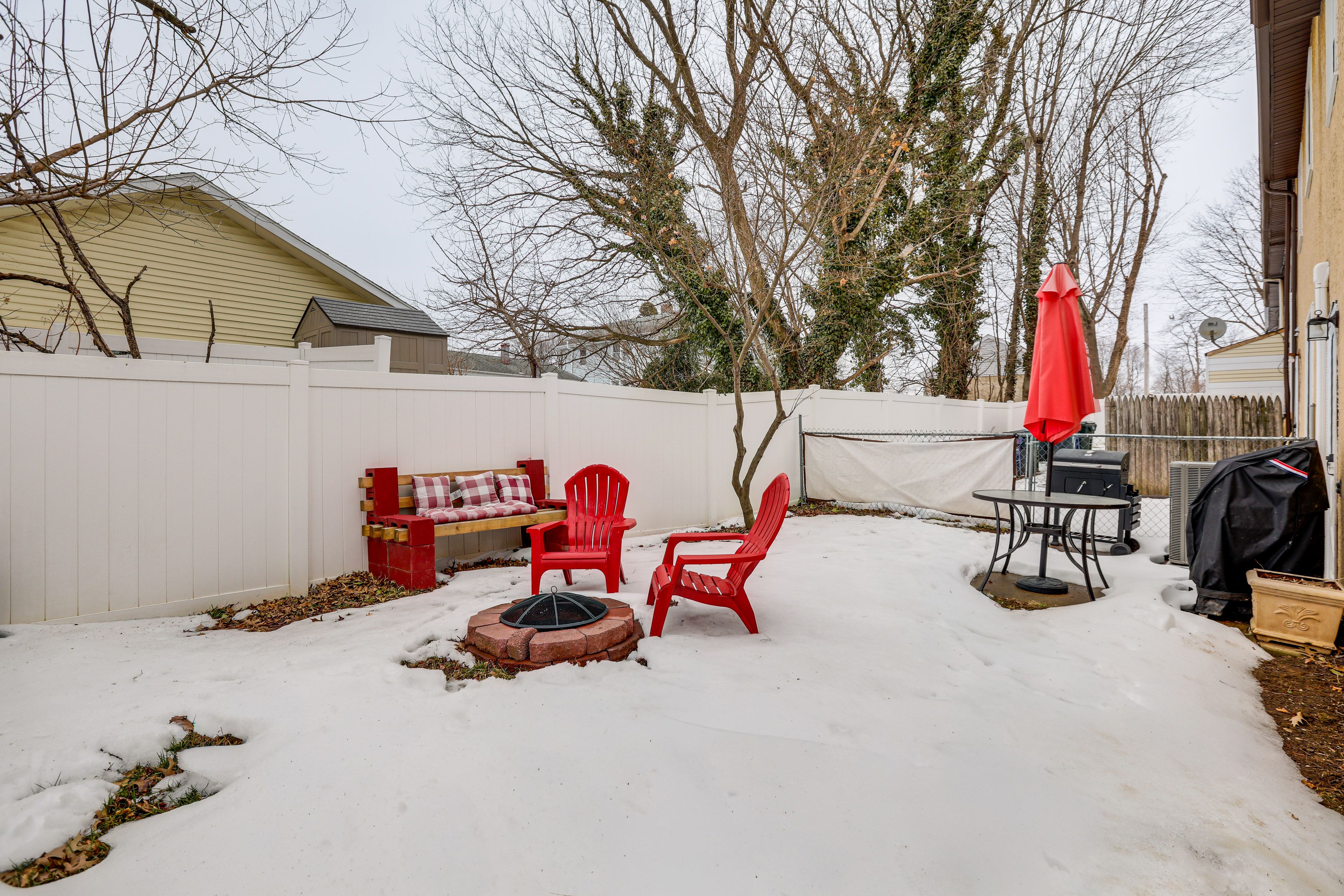 Private Patio | Outdoor Dining Area