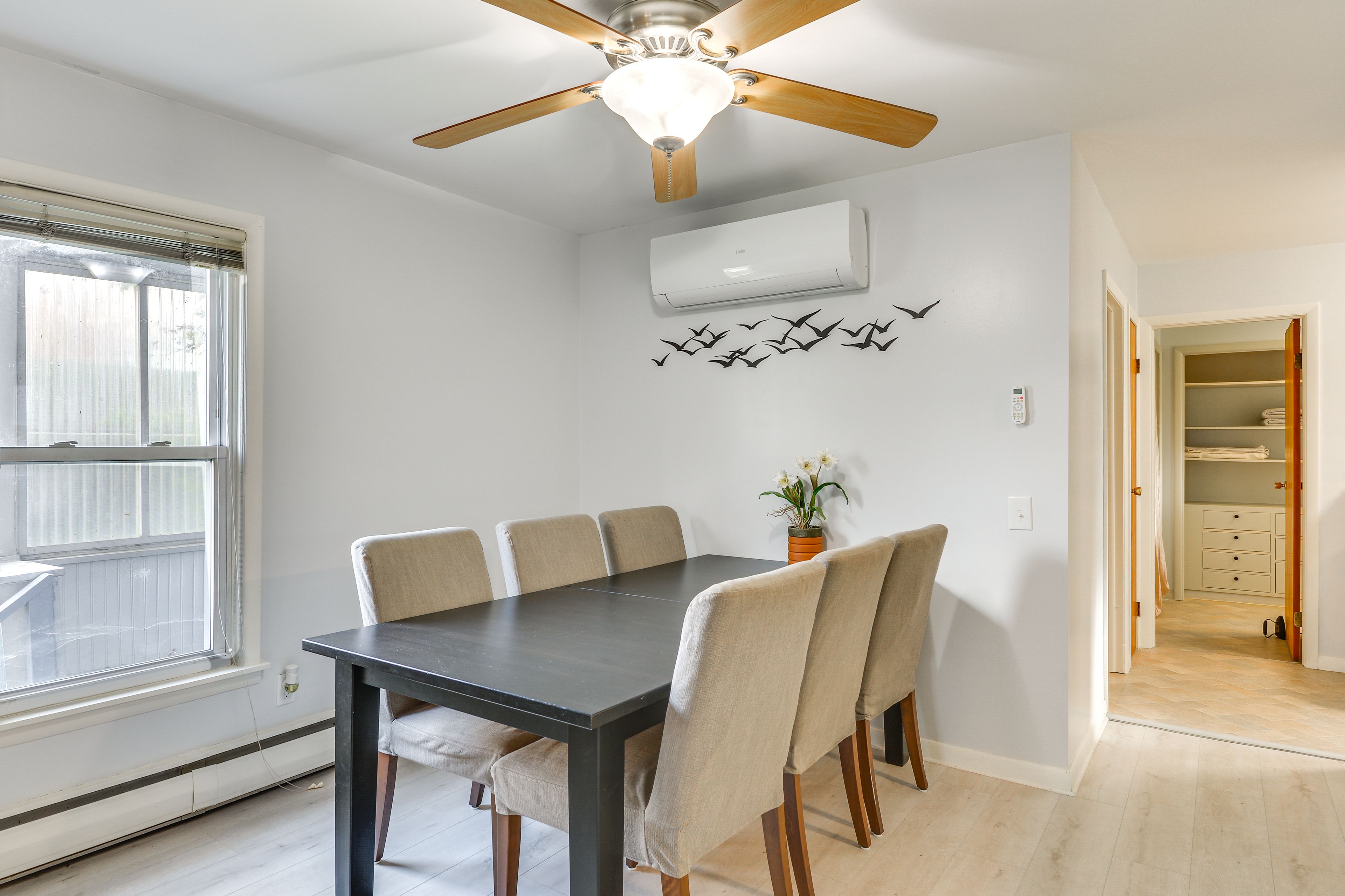 Dining Area | Dishware/Flatware