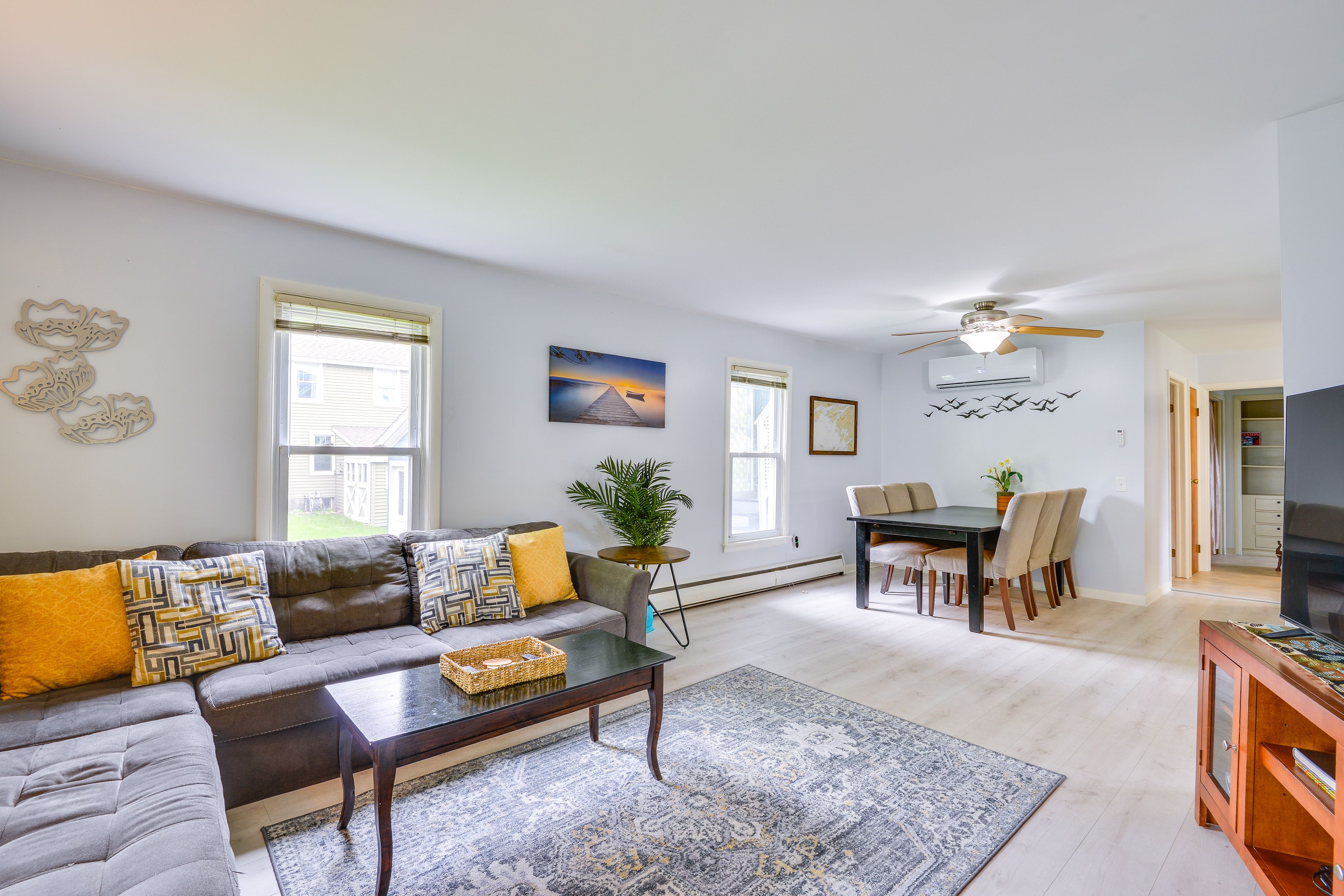 Living Area | Dining Area
