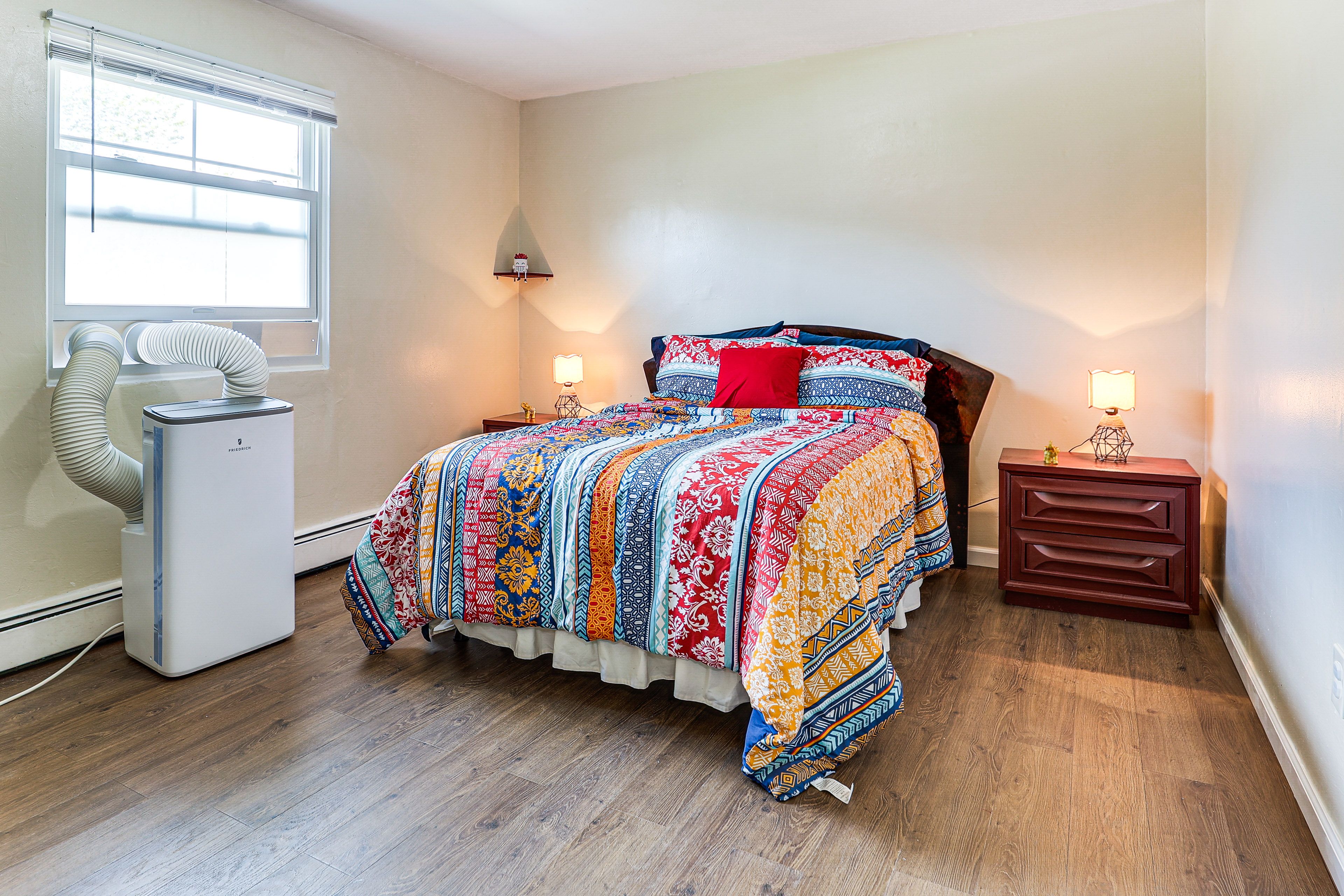 Bedroom 1 | Queen Bed | Linens Provided