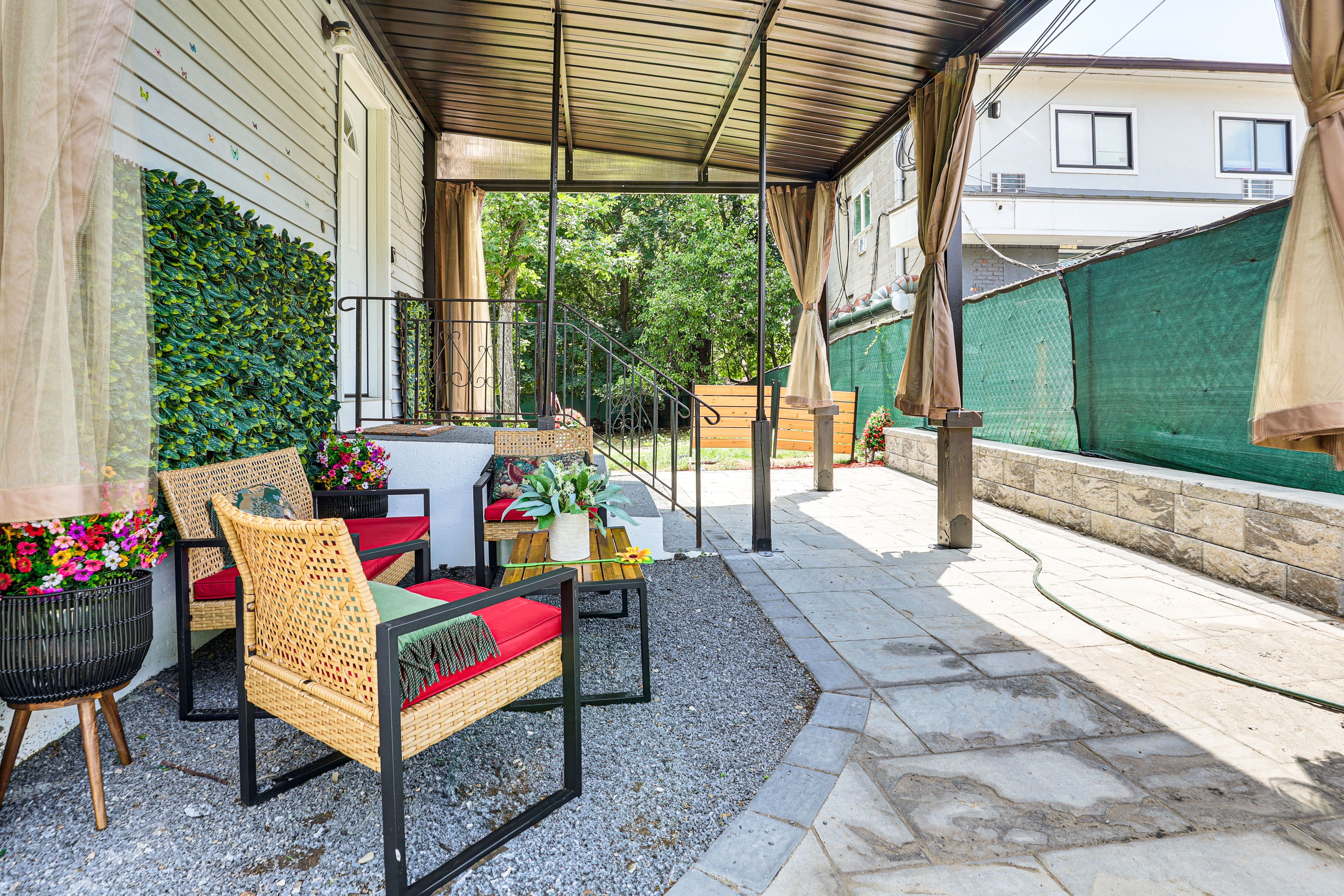 Private Patio w/ Seating