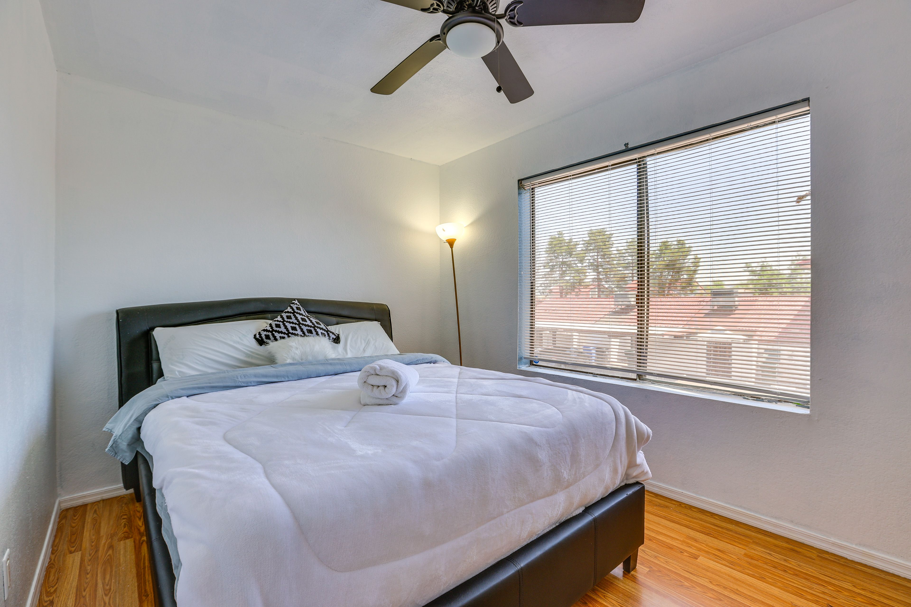 Bedroom 2 | Full Bed | Flat-Screen TV | 2nd Floor