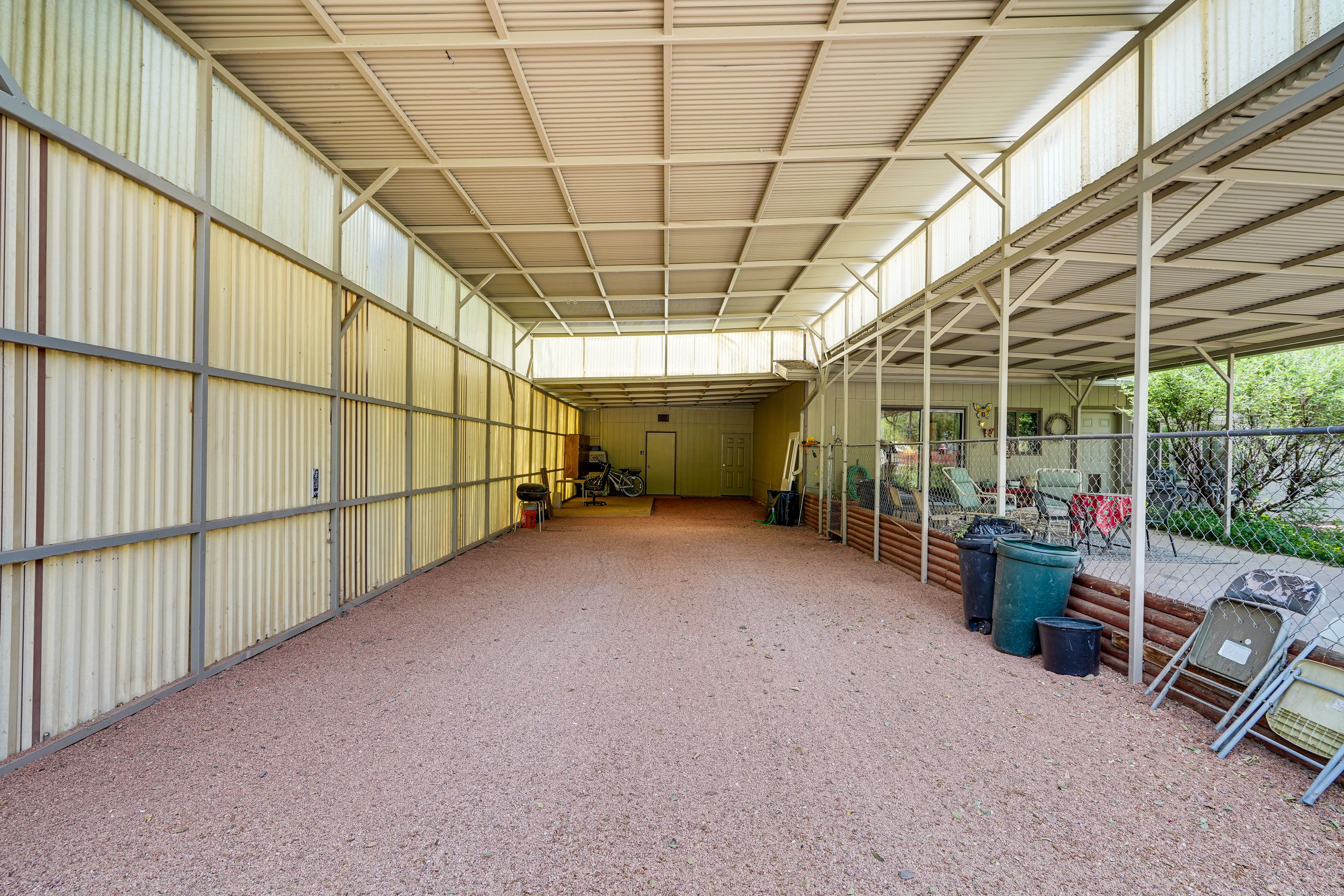 Parking | Carport (3 Vehicles)