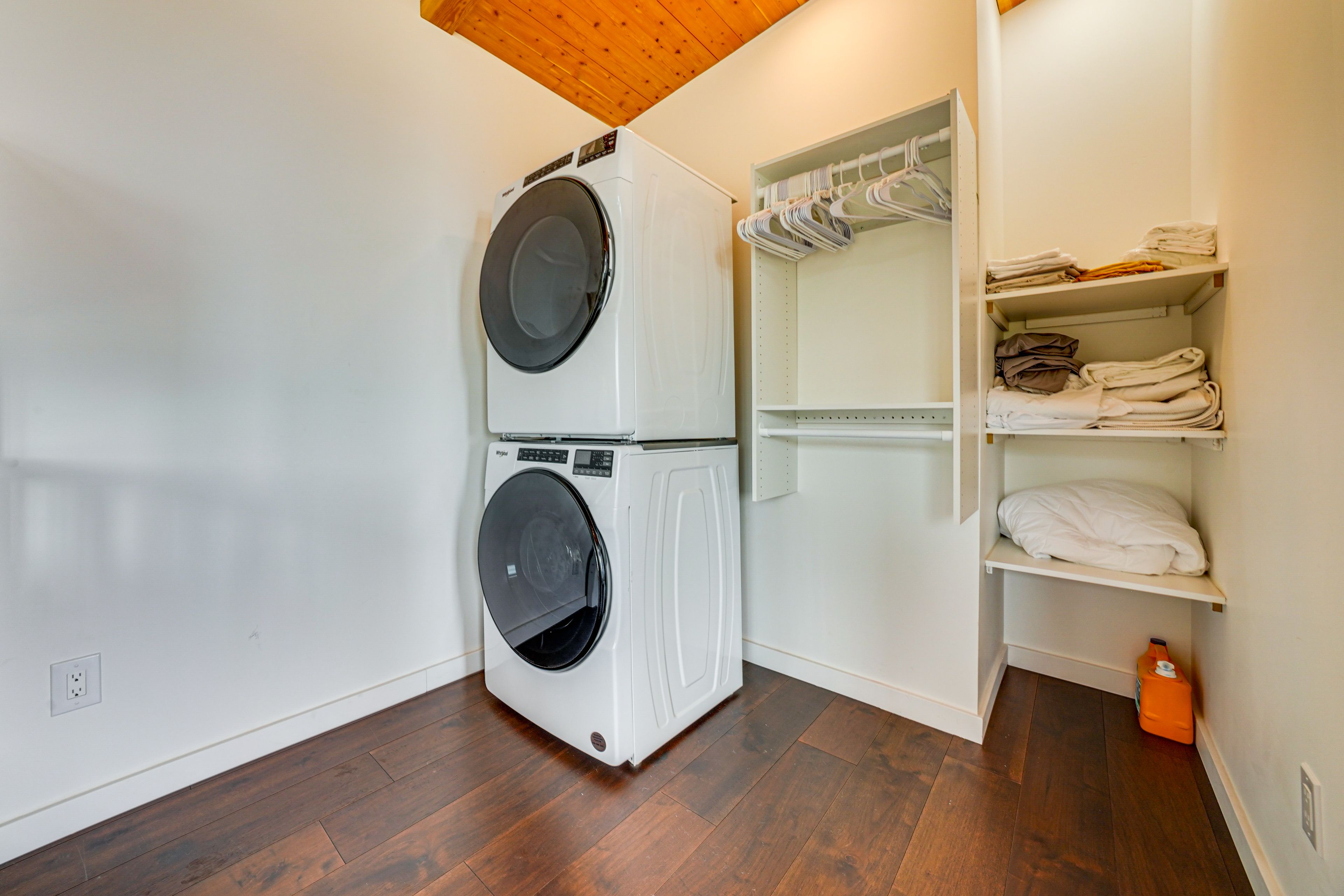 In-Unit Laundry