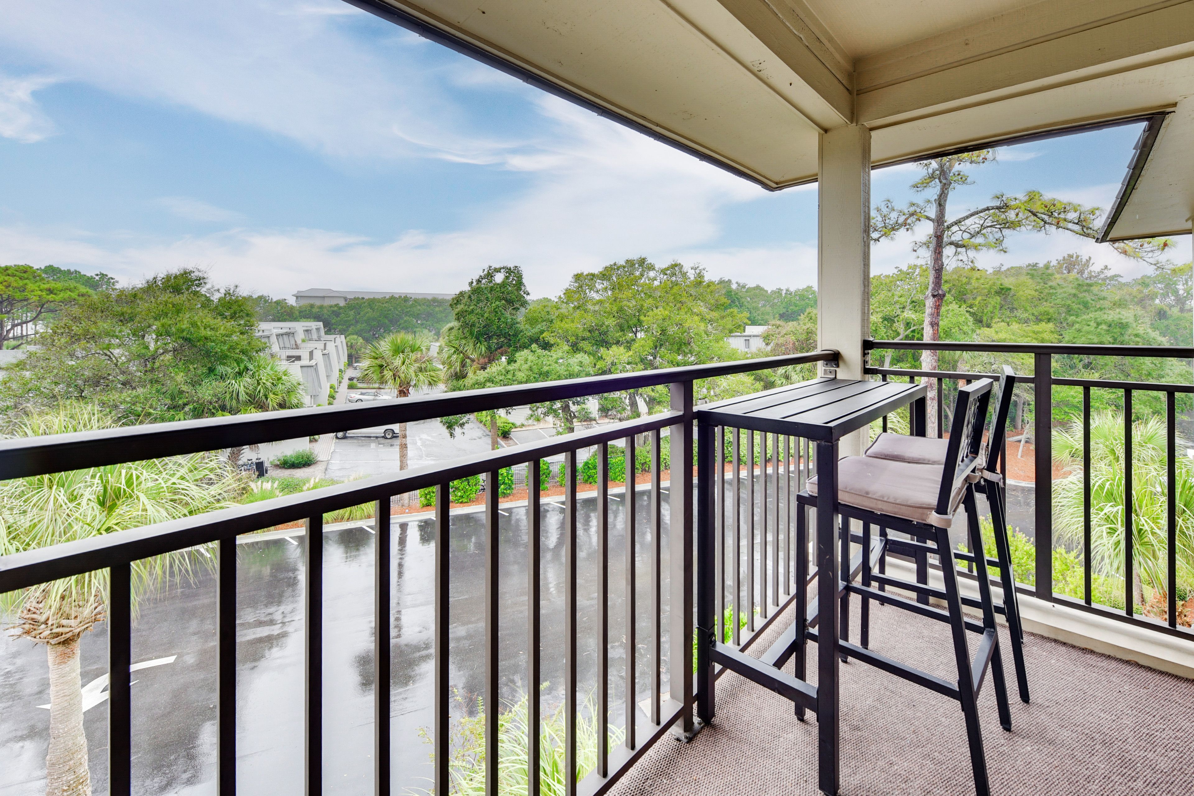 Covered Balcony | Beach Gear Provided