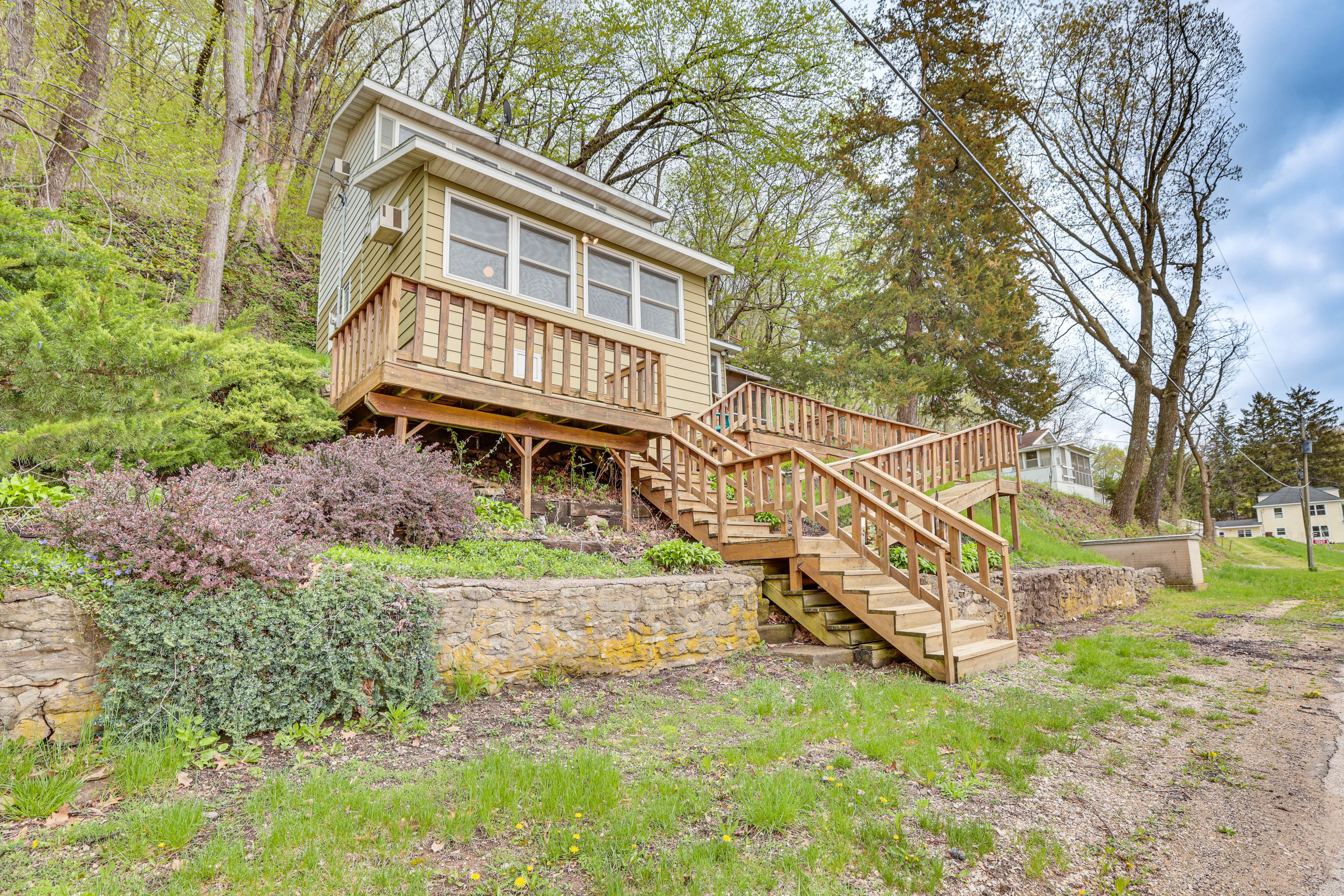 Exterior | Mississippi River Views | Walk to Beach