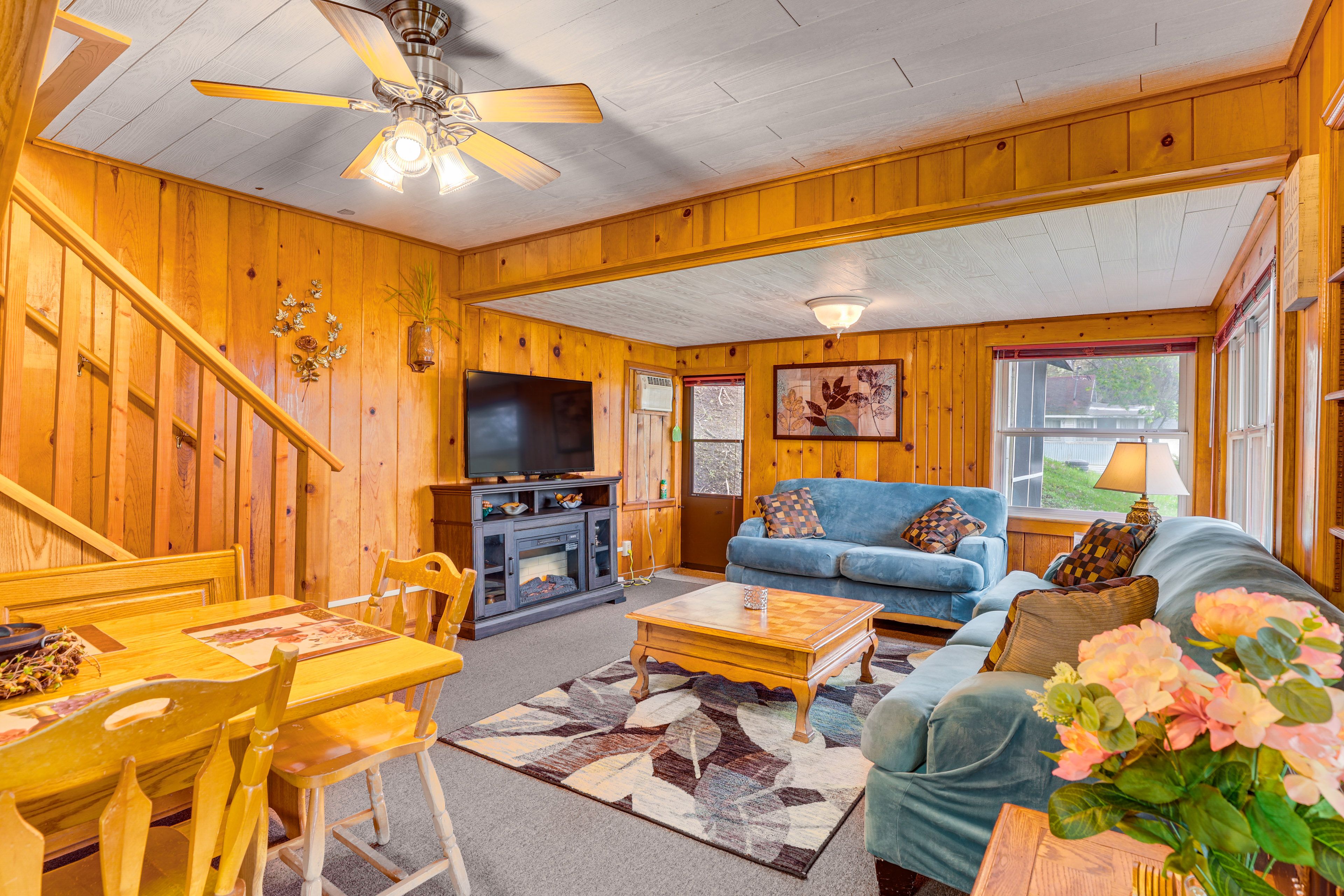 Bagley Vacation Rental | 1BR | 1BA | 1,000 Sq Ft | Stairs Required