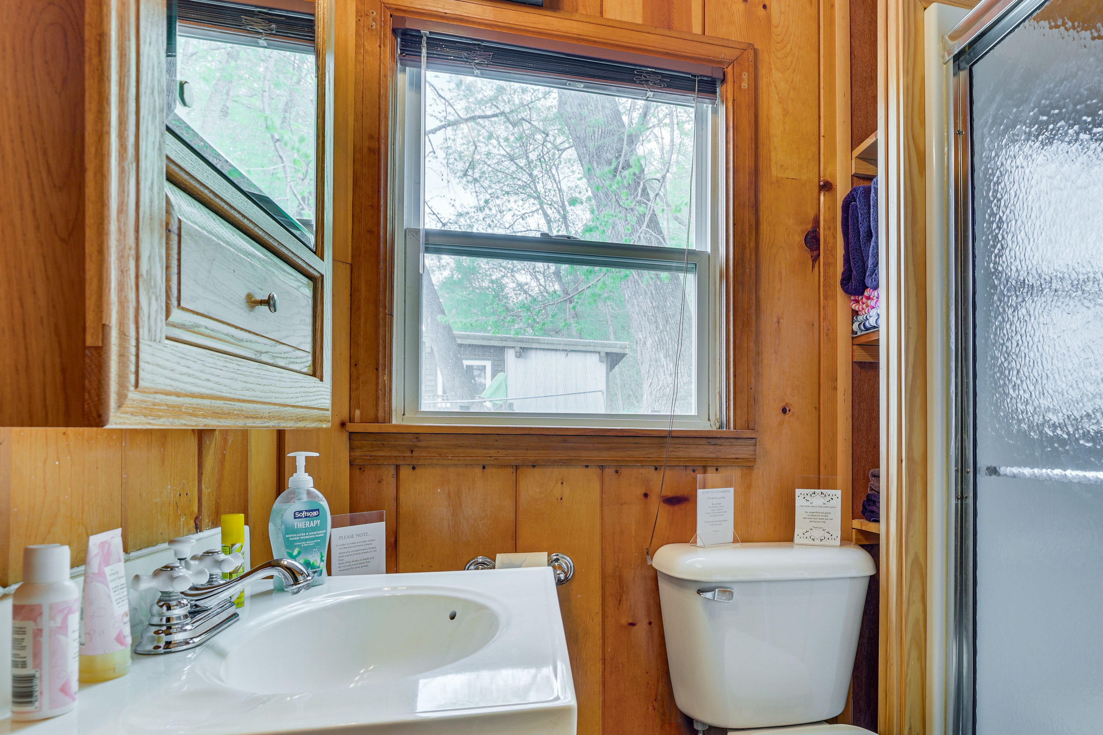 Full Bath | Towels | Hair Dryer | Complimentary Toiletries | 1st Floor