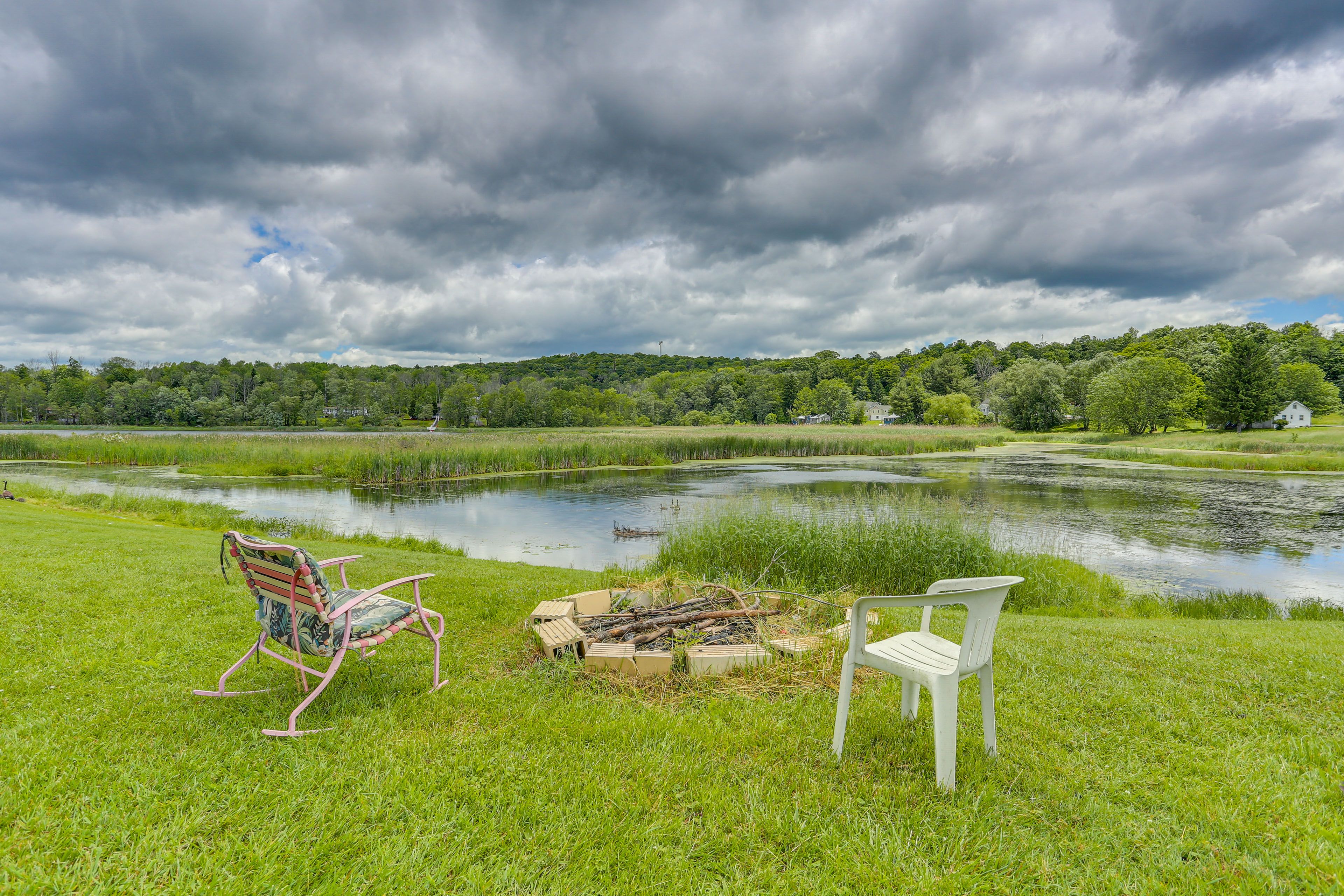 Shared Amenities | On-Site Pond Access