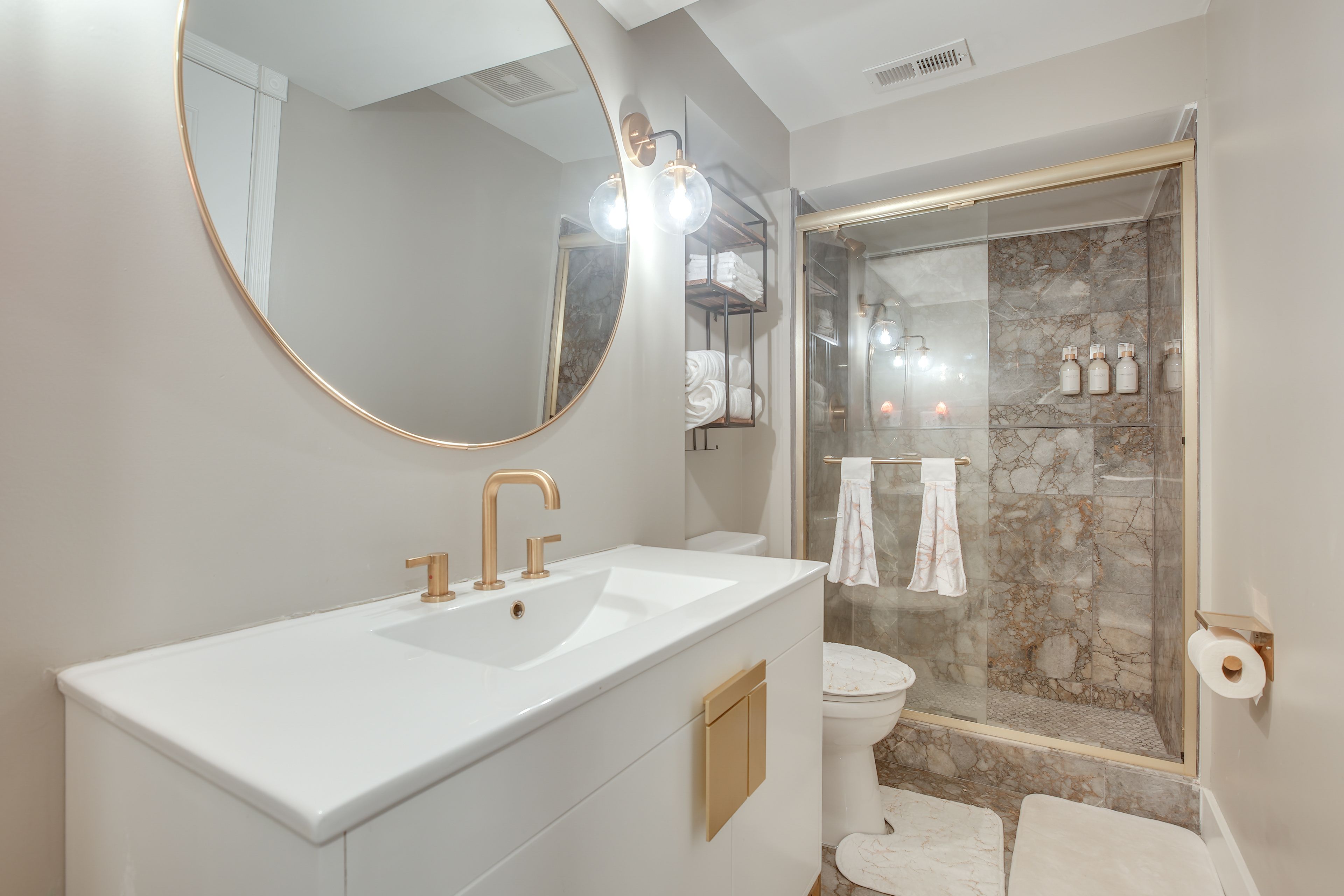 En-Suite Bathroom | Lower Level