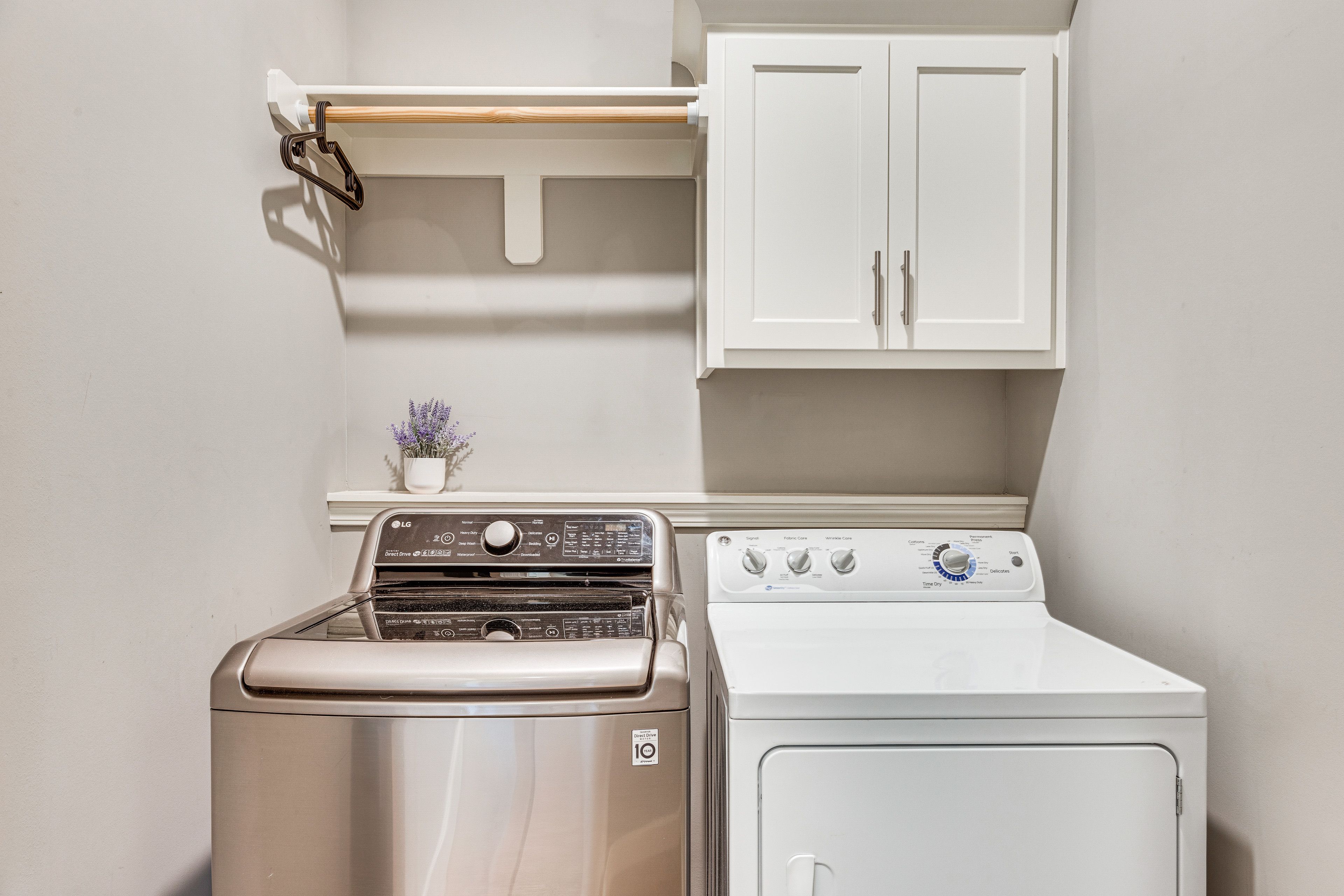 Laundry Area | 1st Floor | Washer/Dryer | Hangers | Trash Bags/Paper Towels