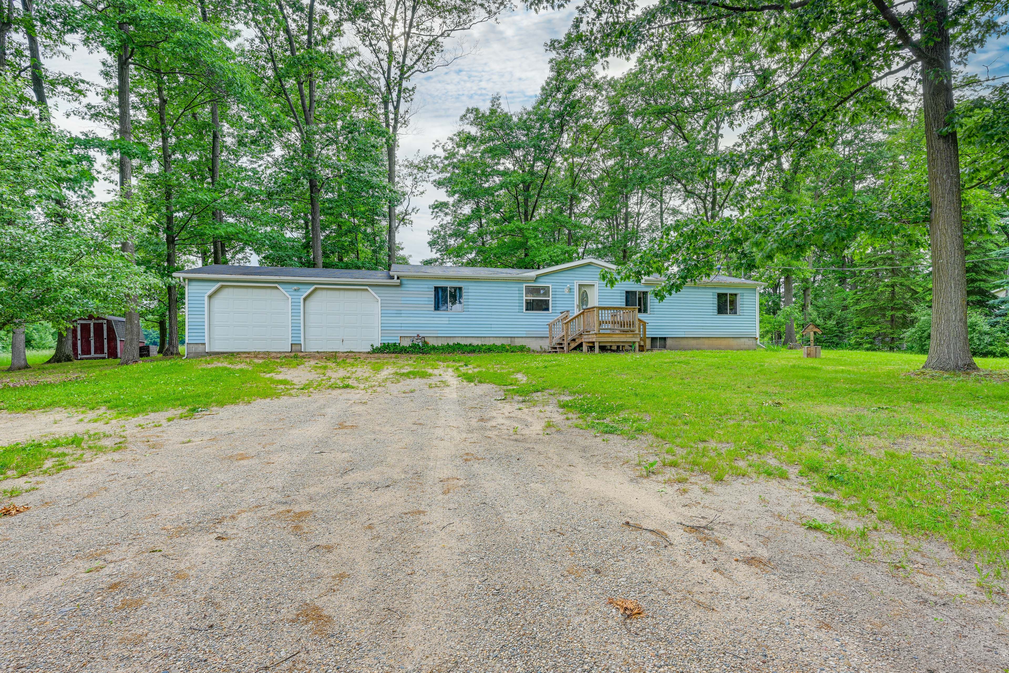 Weidman Vacation Rental | 3BR | 2BA | 1,150 Sq Ft | Steps to Enter