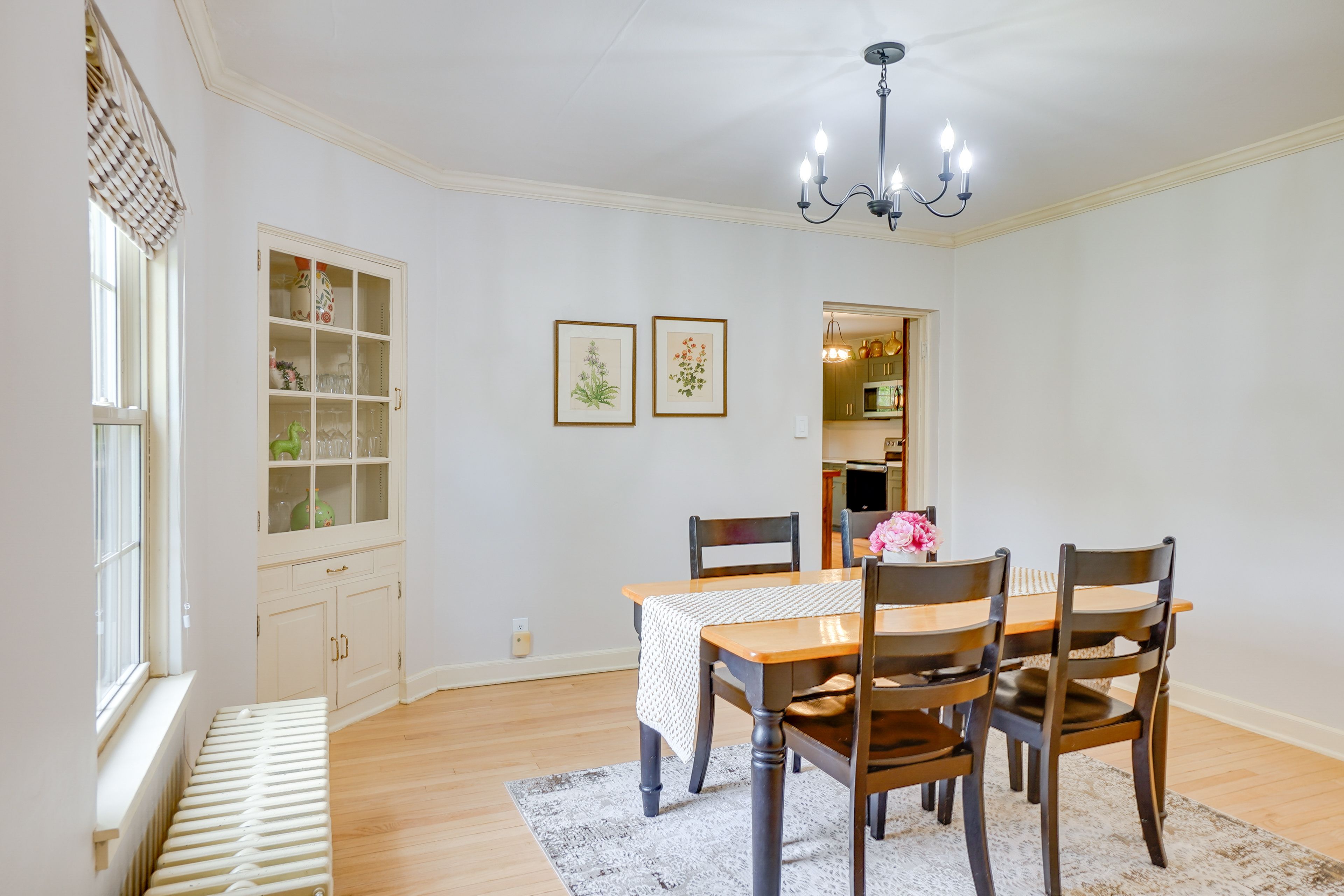 Dining Area | 1st Floor