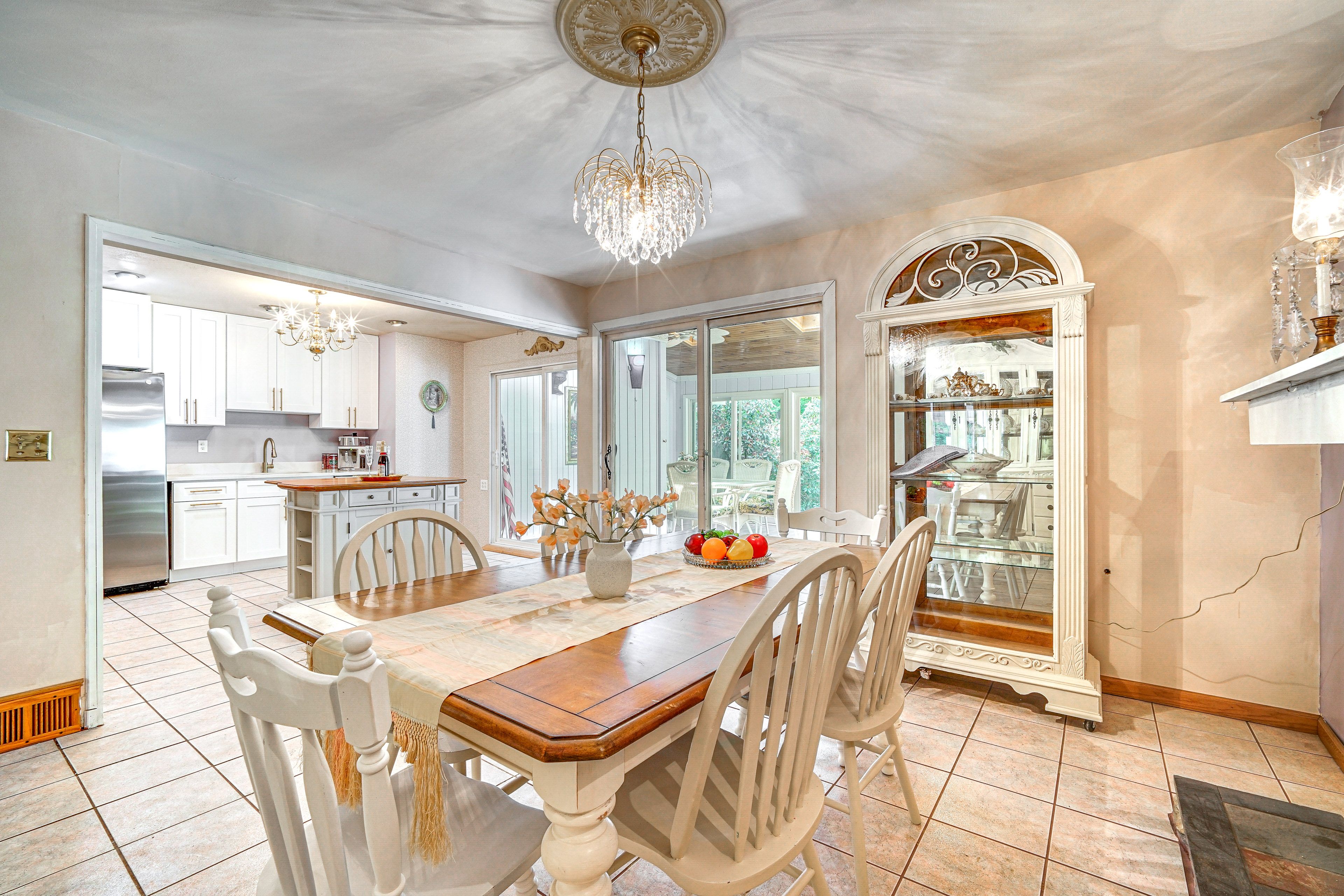 Dining Table | 1st Floor | Dishware & Flatware