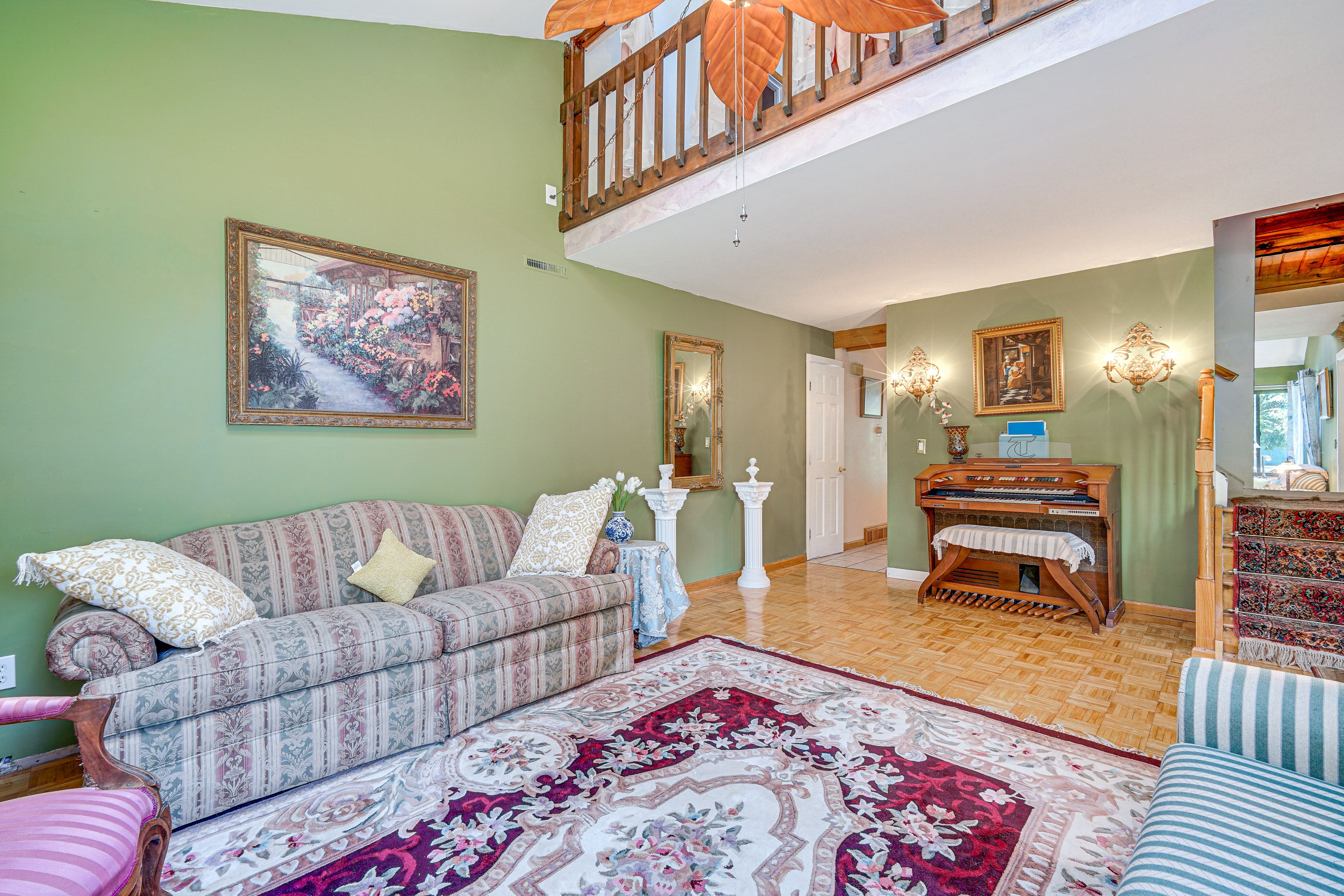 Living Room | Free WiFi | Central A/C & Heat
