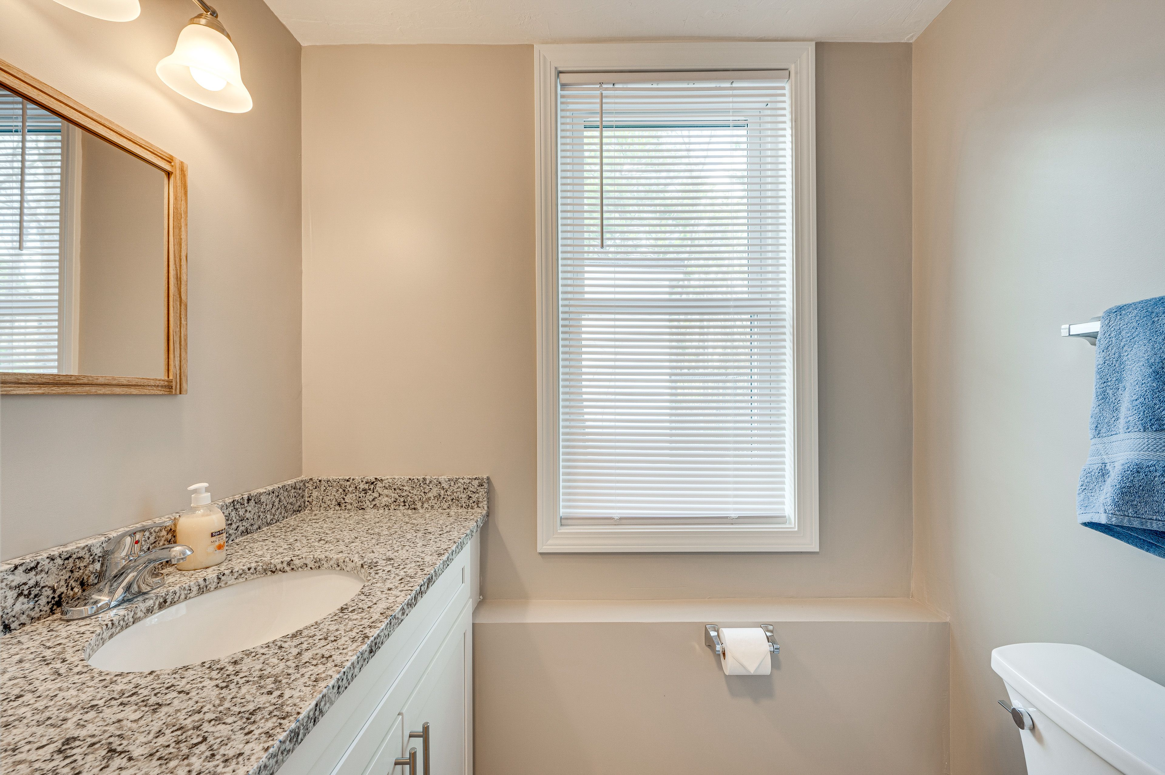 Half Bathroom | 1st Floor