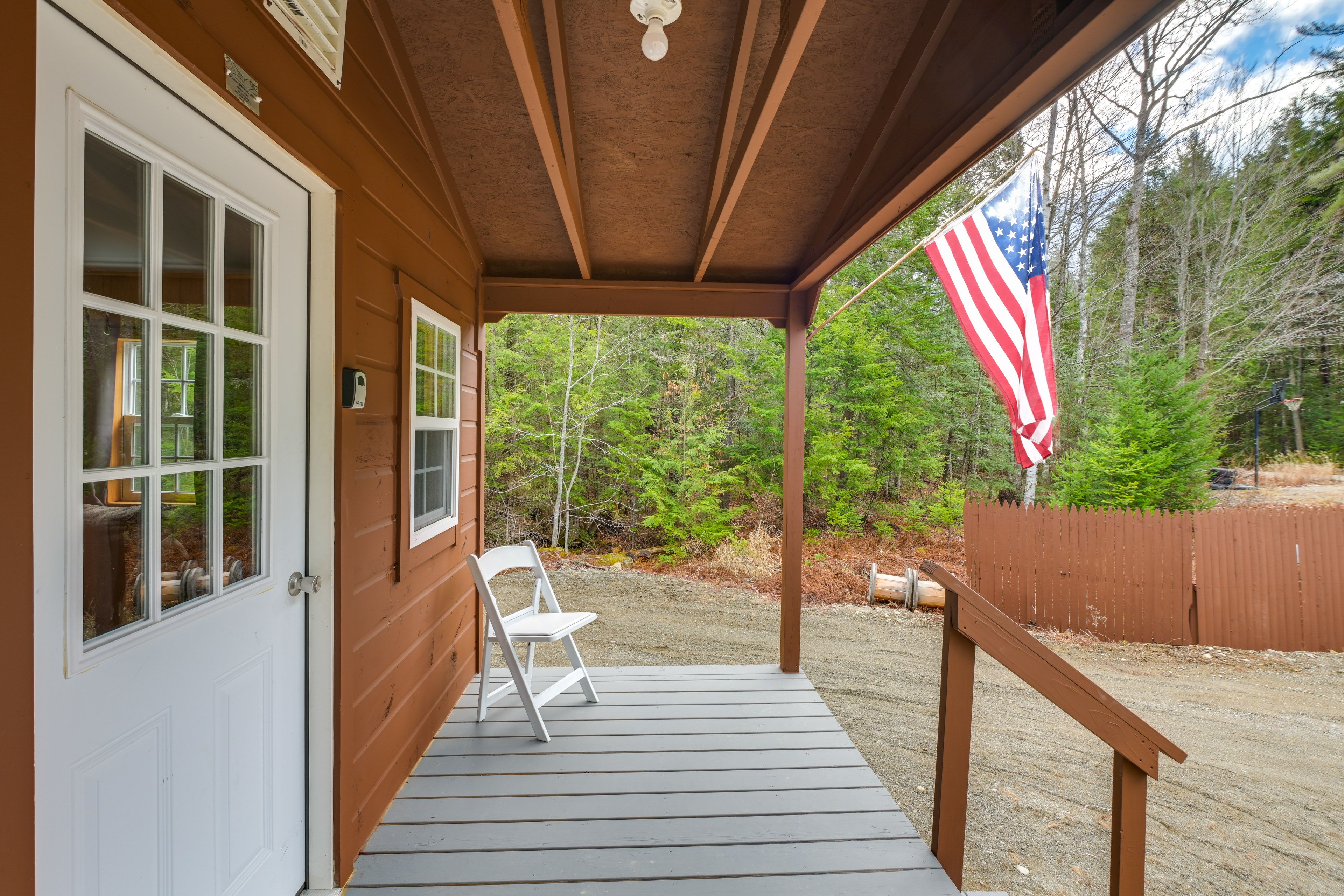 Cabin Exterior | Private Entrance