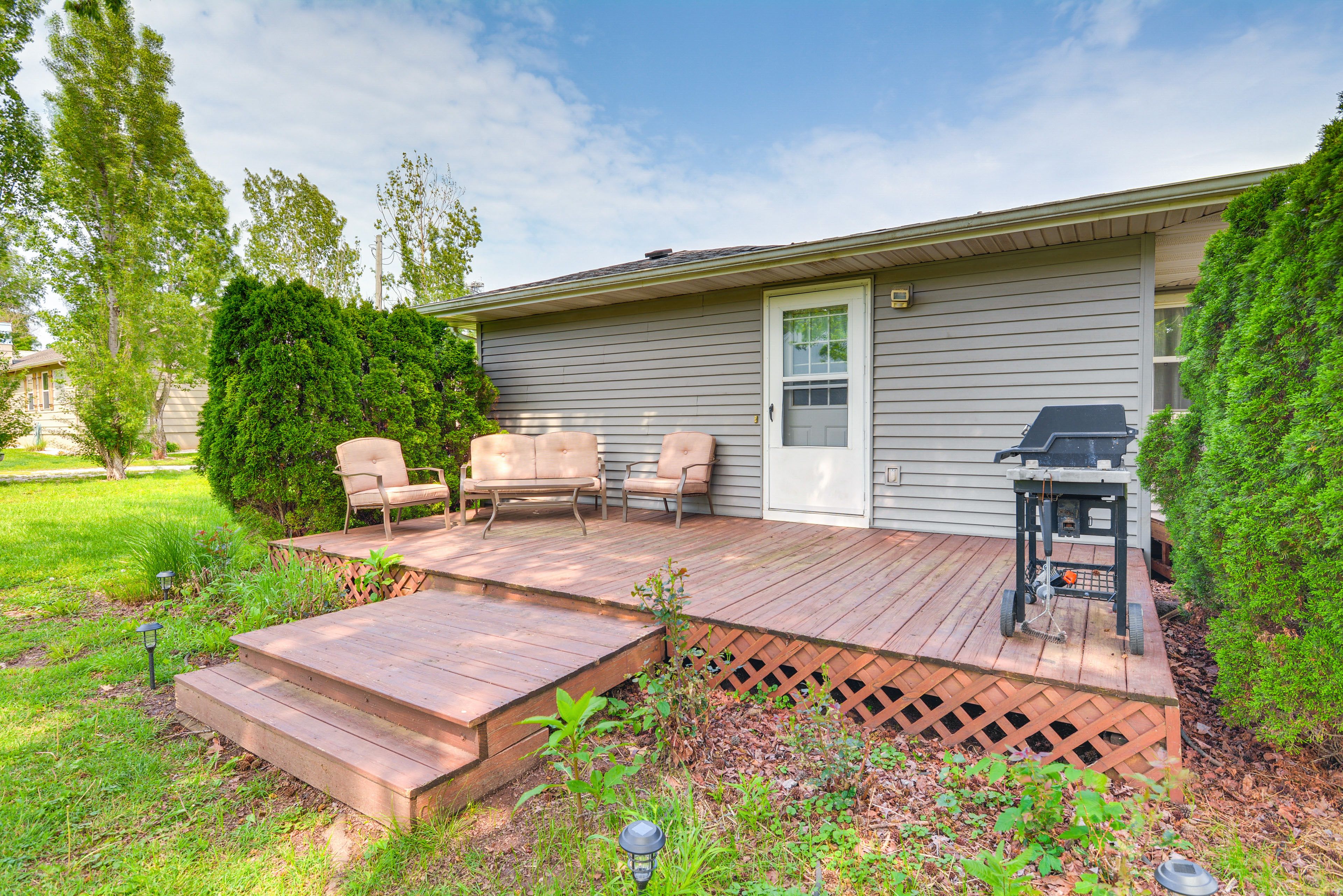 Home Exterior | Furnished Deck