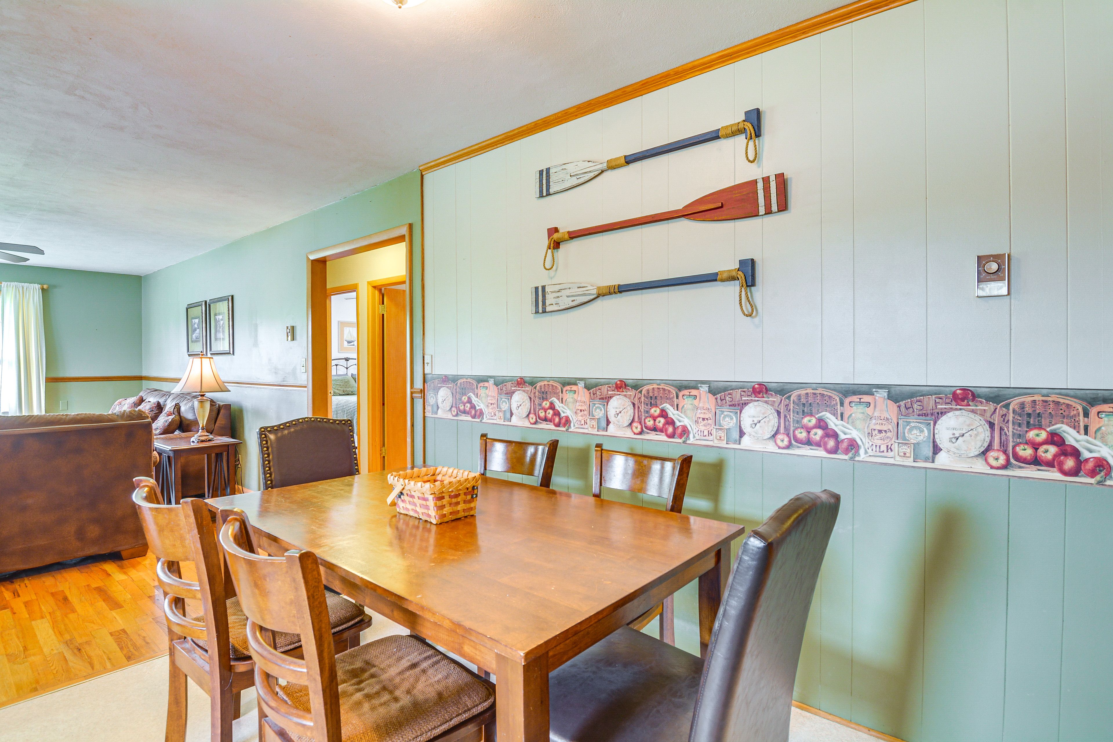 Dining Area | Dishware & Flatware