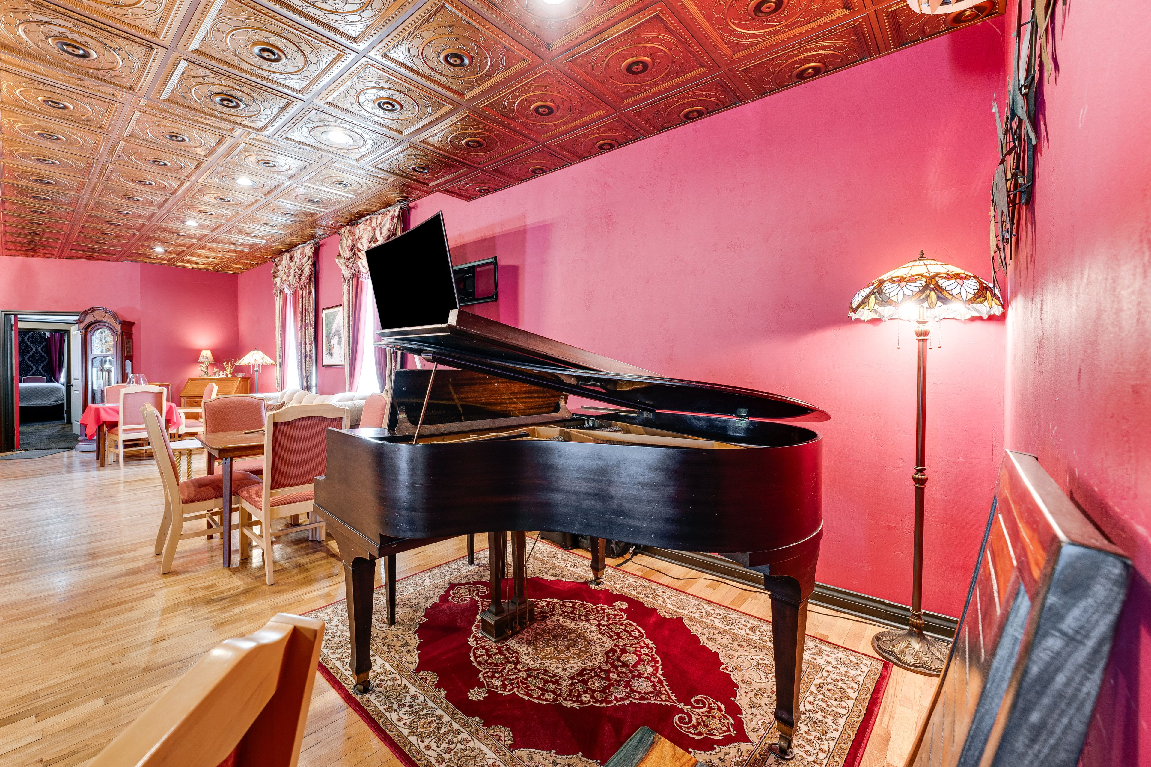 Grand Piano