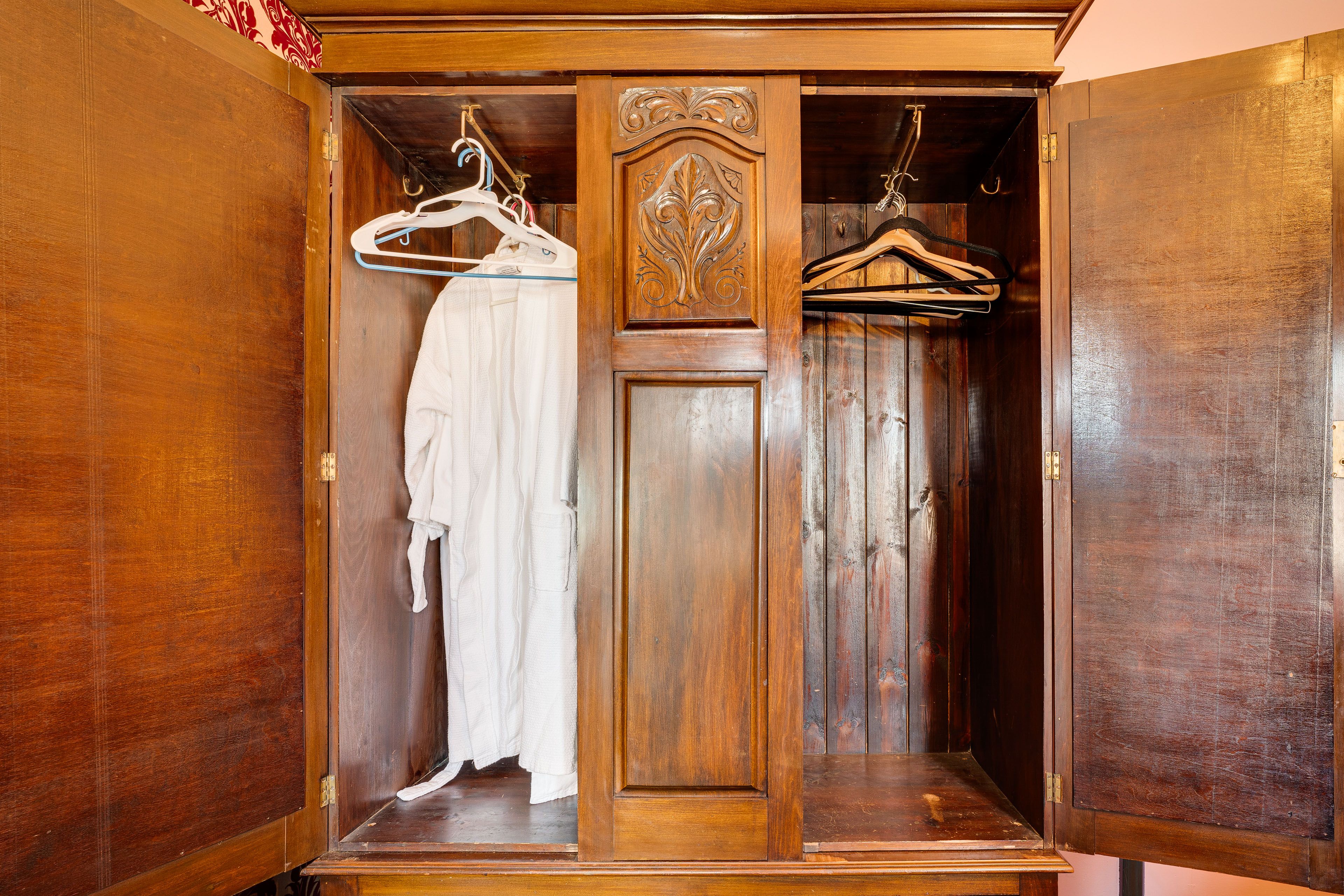 Bedroom 1 Wardrobe