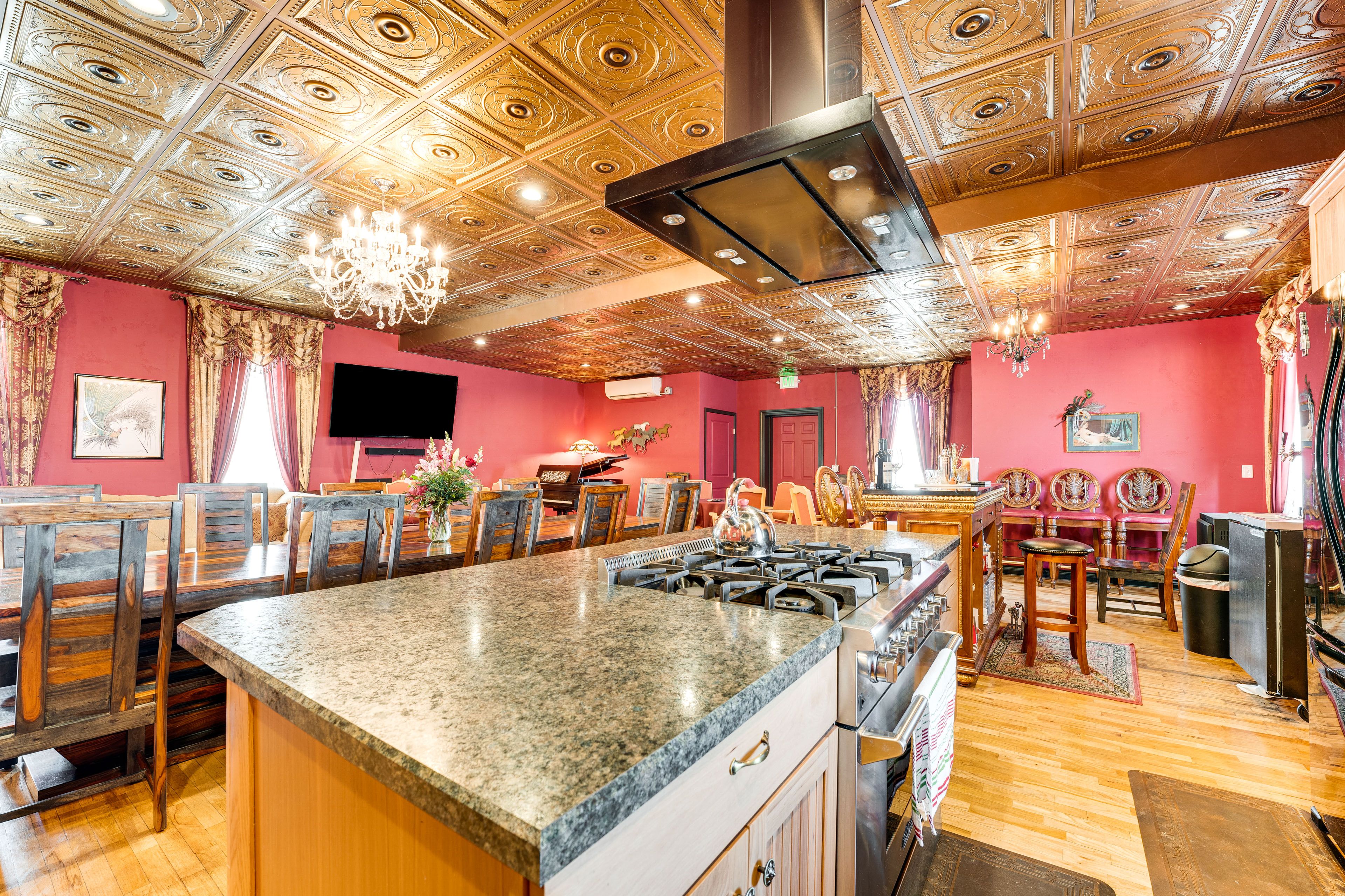 Prosser Vacation Rental | 2BR | 3BA | 1,600 Sq Ft | Stairs Required to Access
