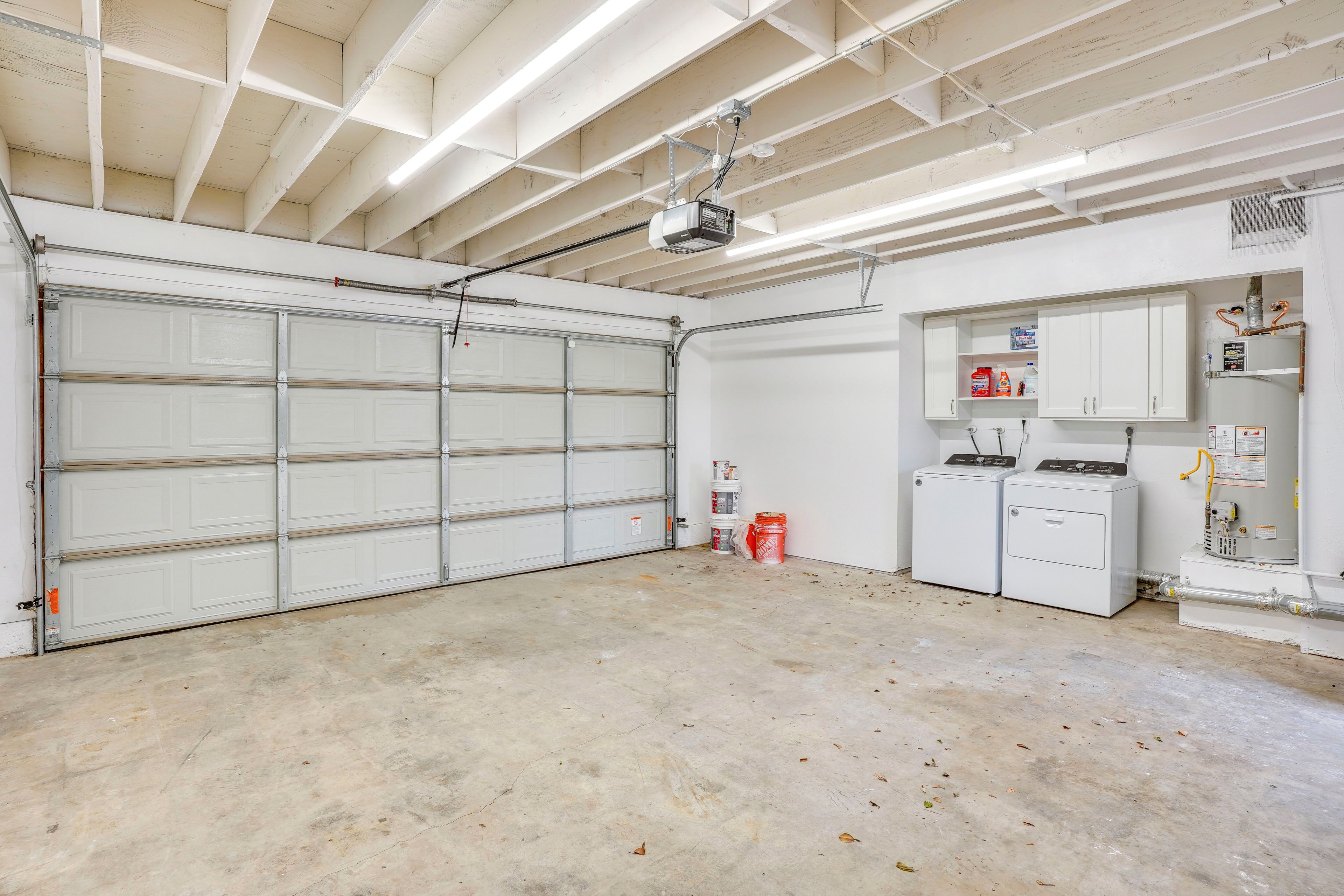 Parking | Garage (2 Vehicles)