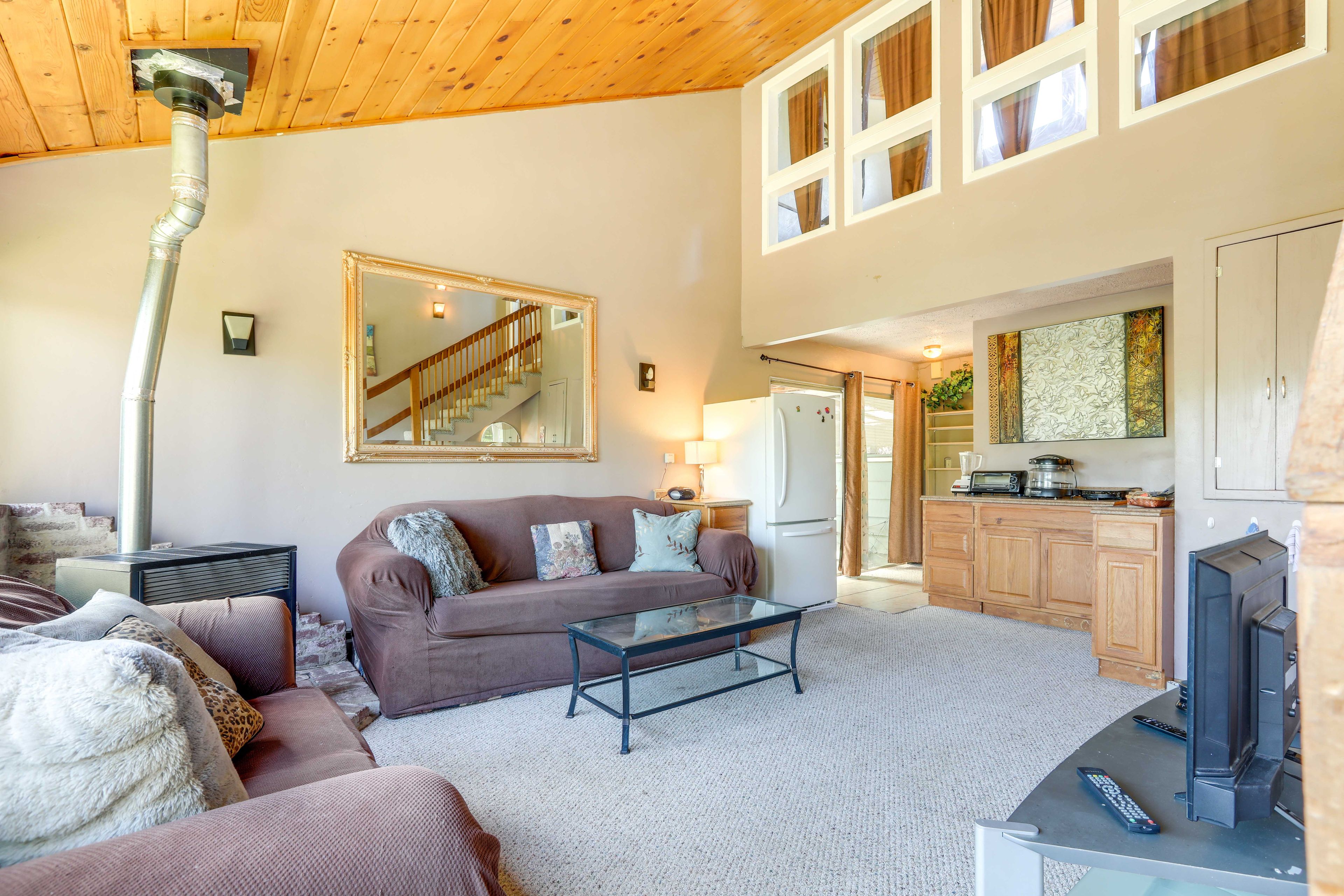 Auburn Vacation Rental | 1BR | 1BA | Stairs Required | 900 Sq Ft