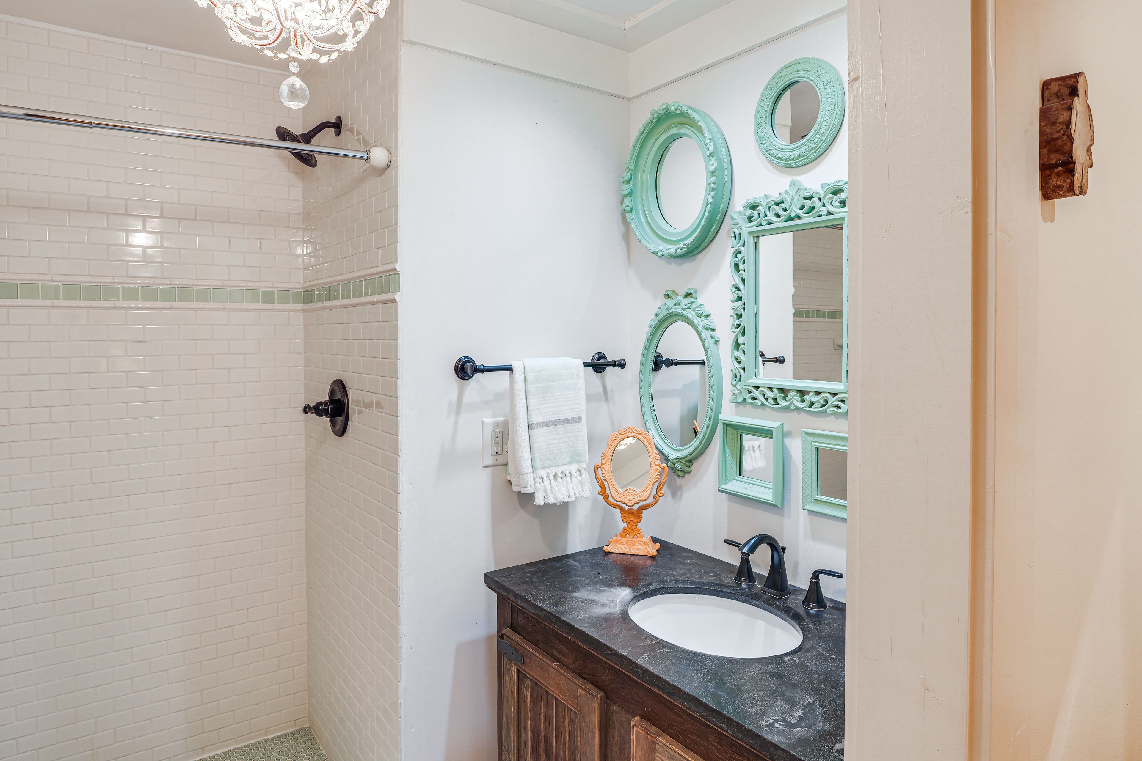 Full Bathroom | Lower Level