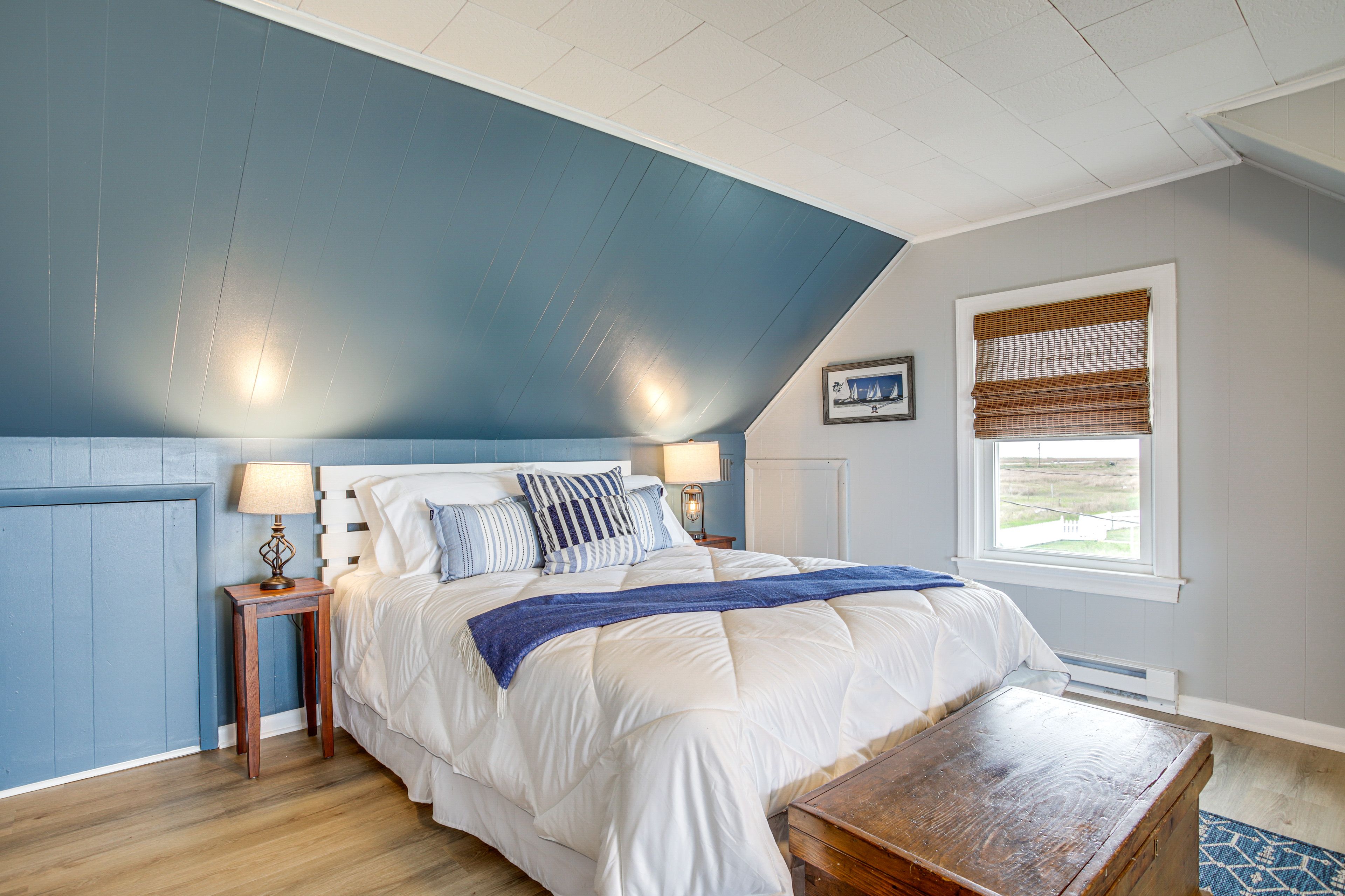 Bedroom 3 | Queen Bed | 2nd Floor