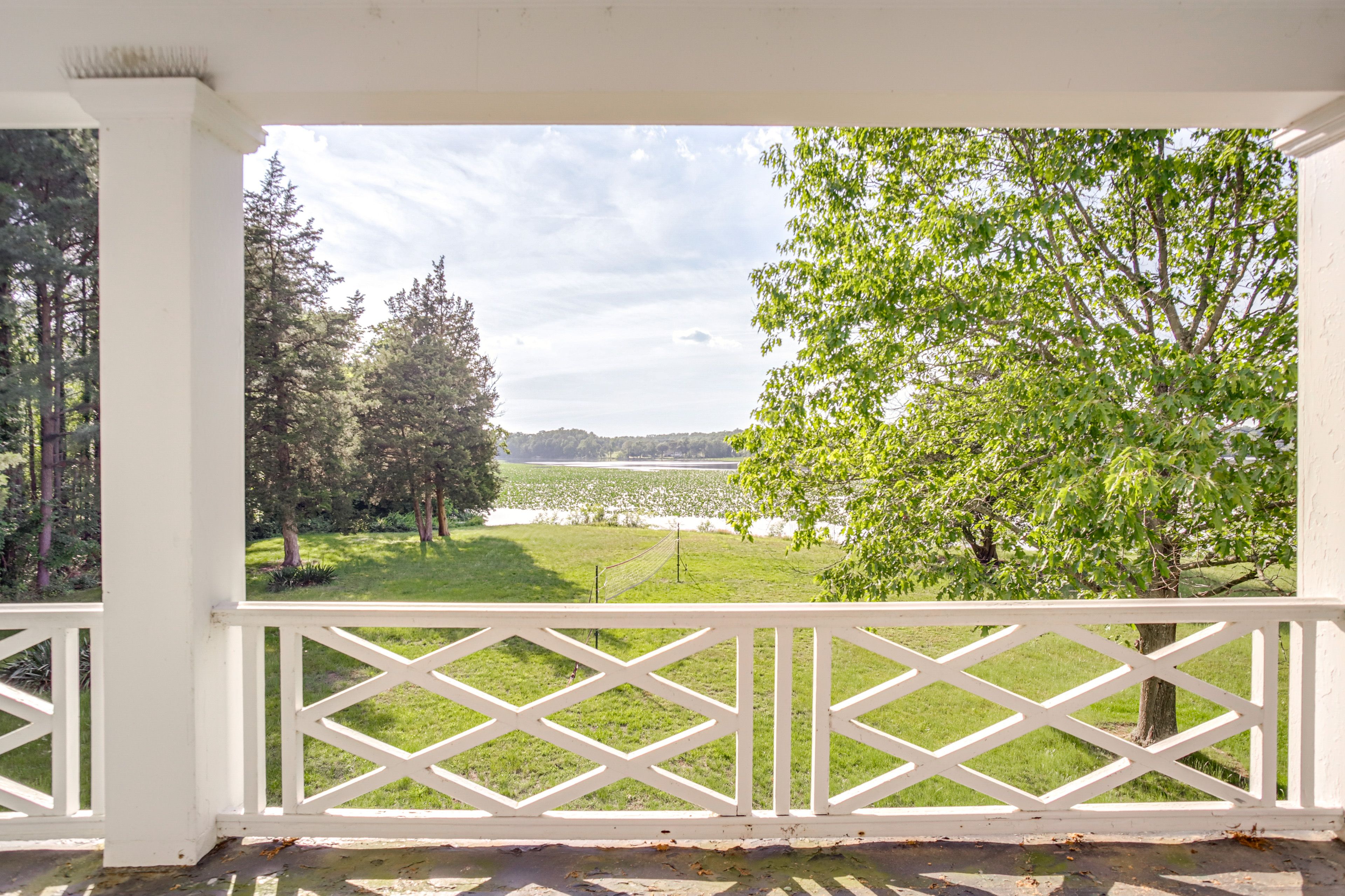 2nd-Floor Deck | River View