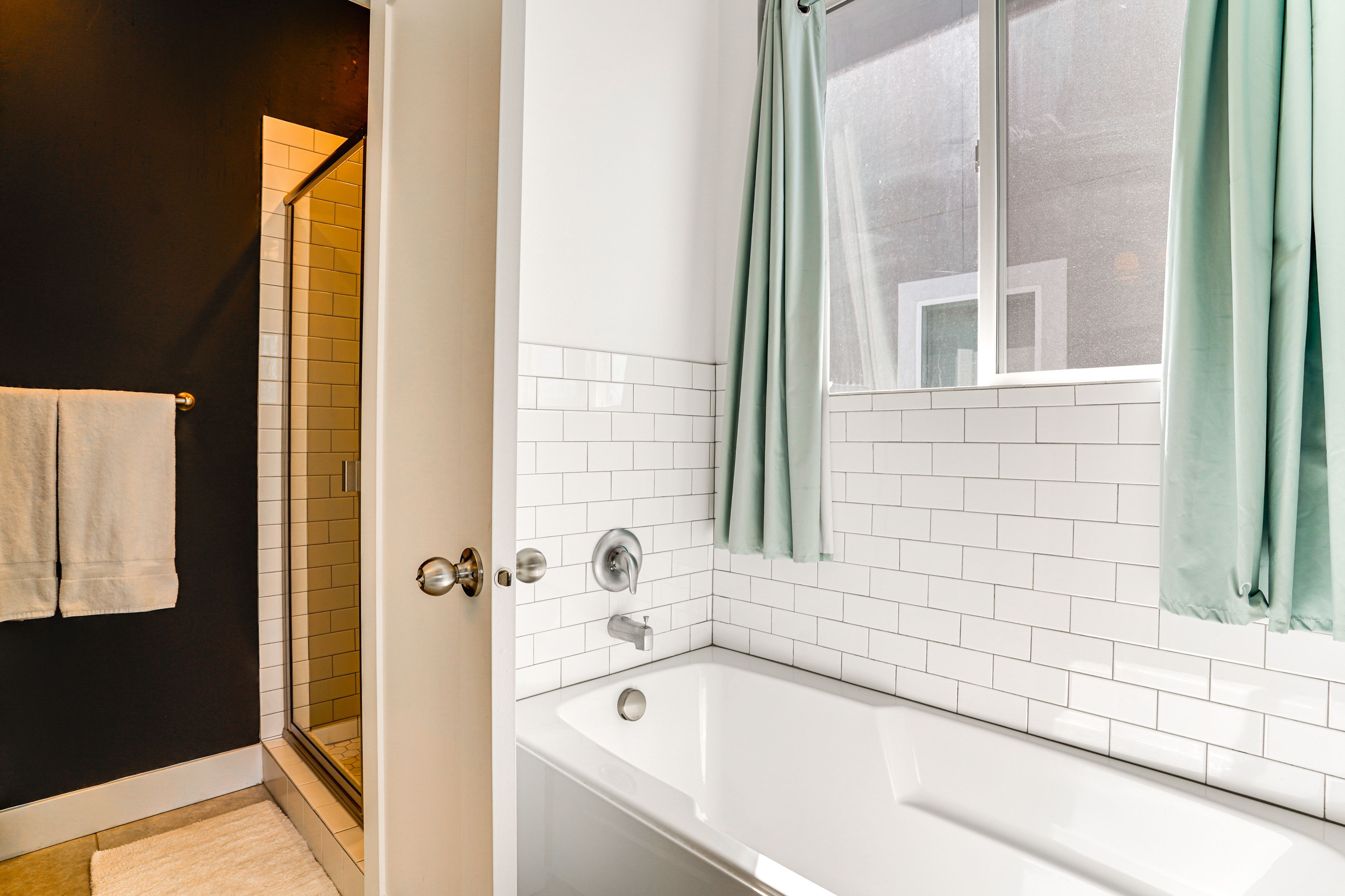 En-Suite Bathroom | Towels Provided