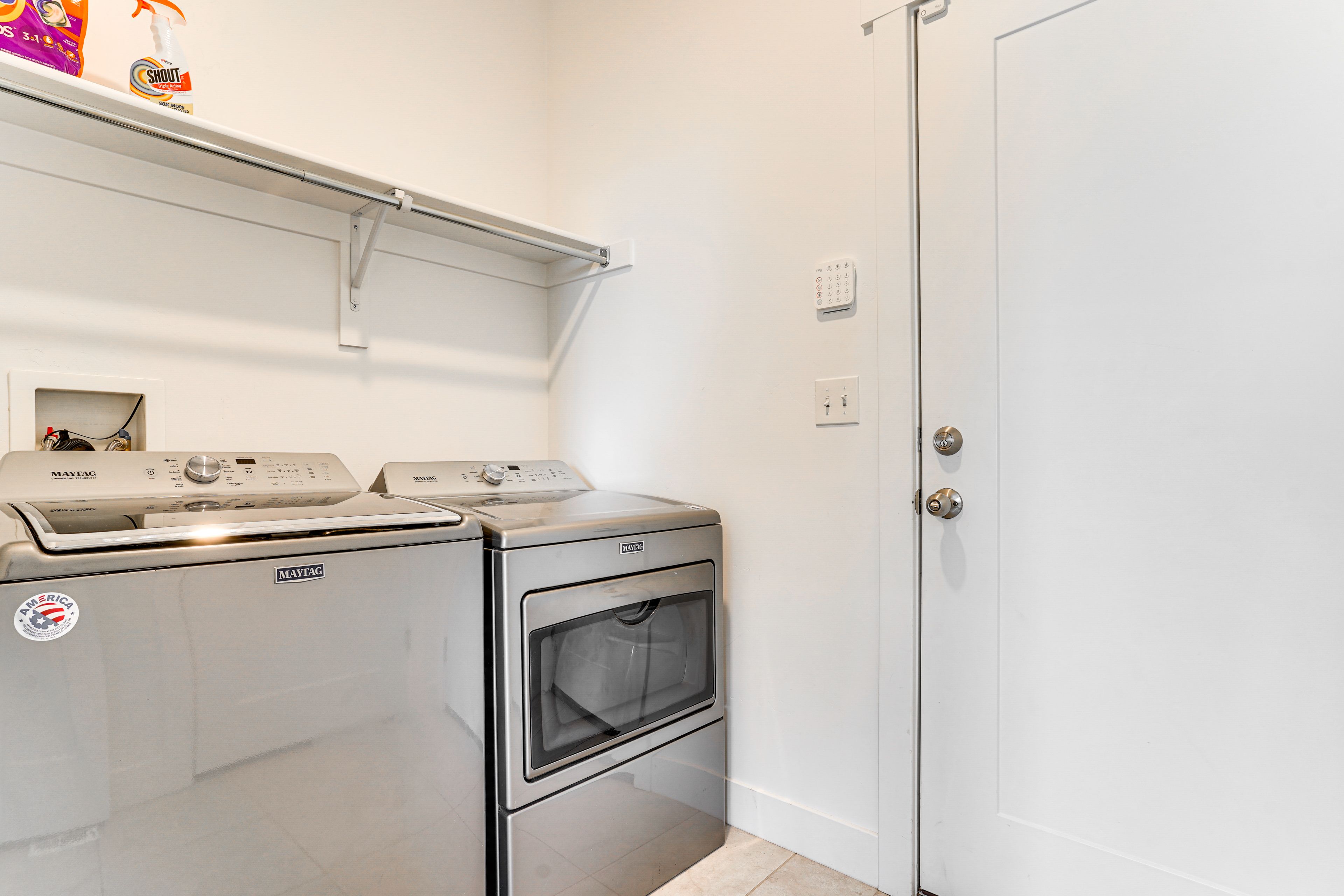 Washer + Dryer