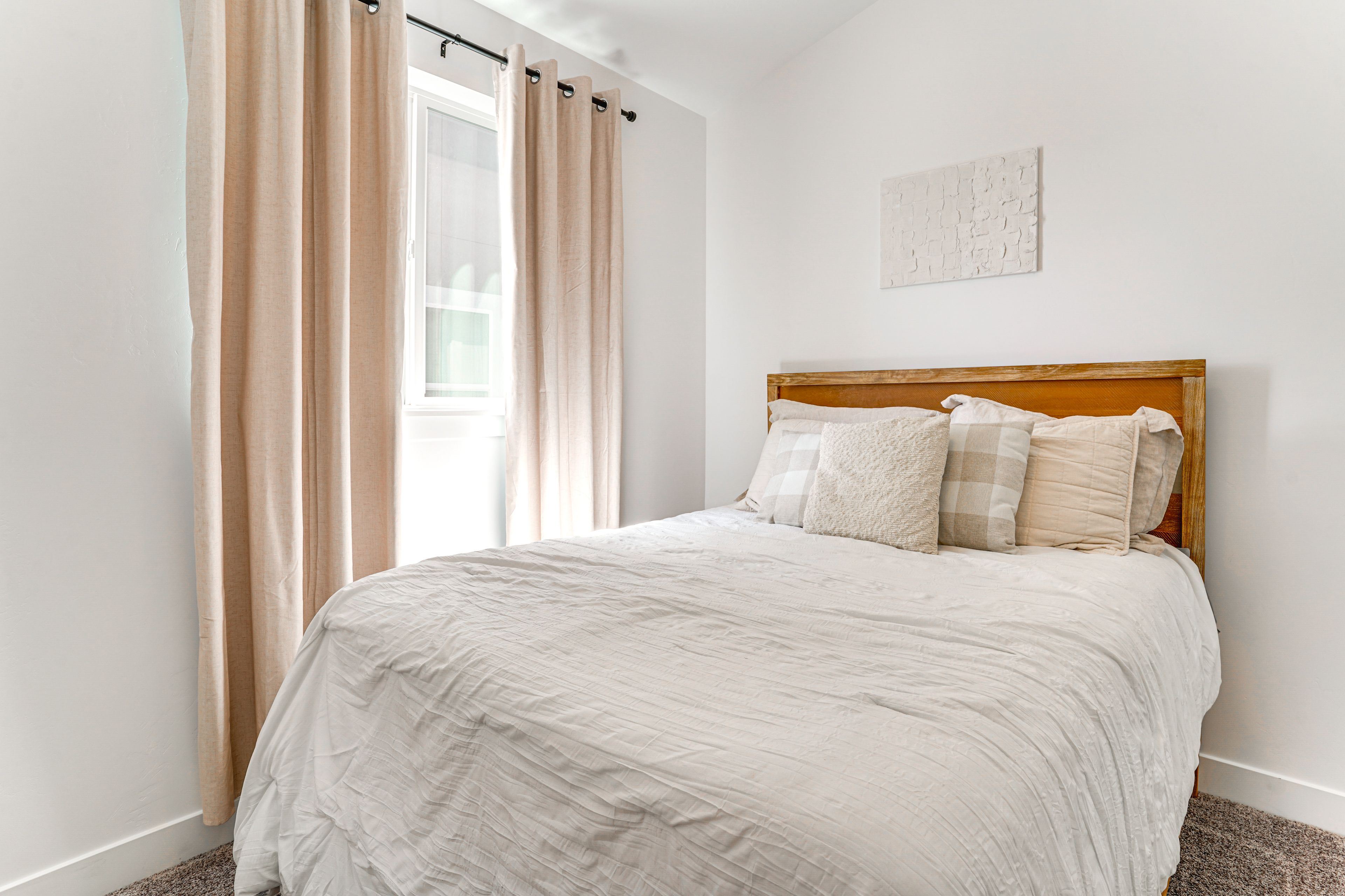 Bedroom 2 | Queen Bed | Foldable Queen Mattress Available