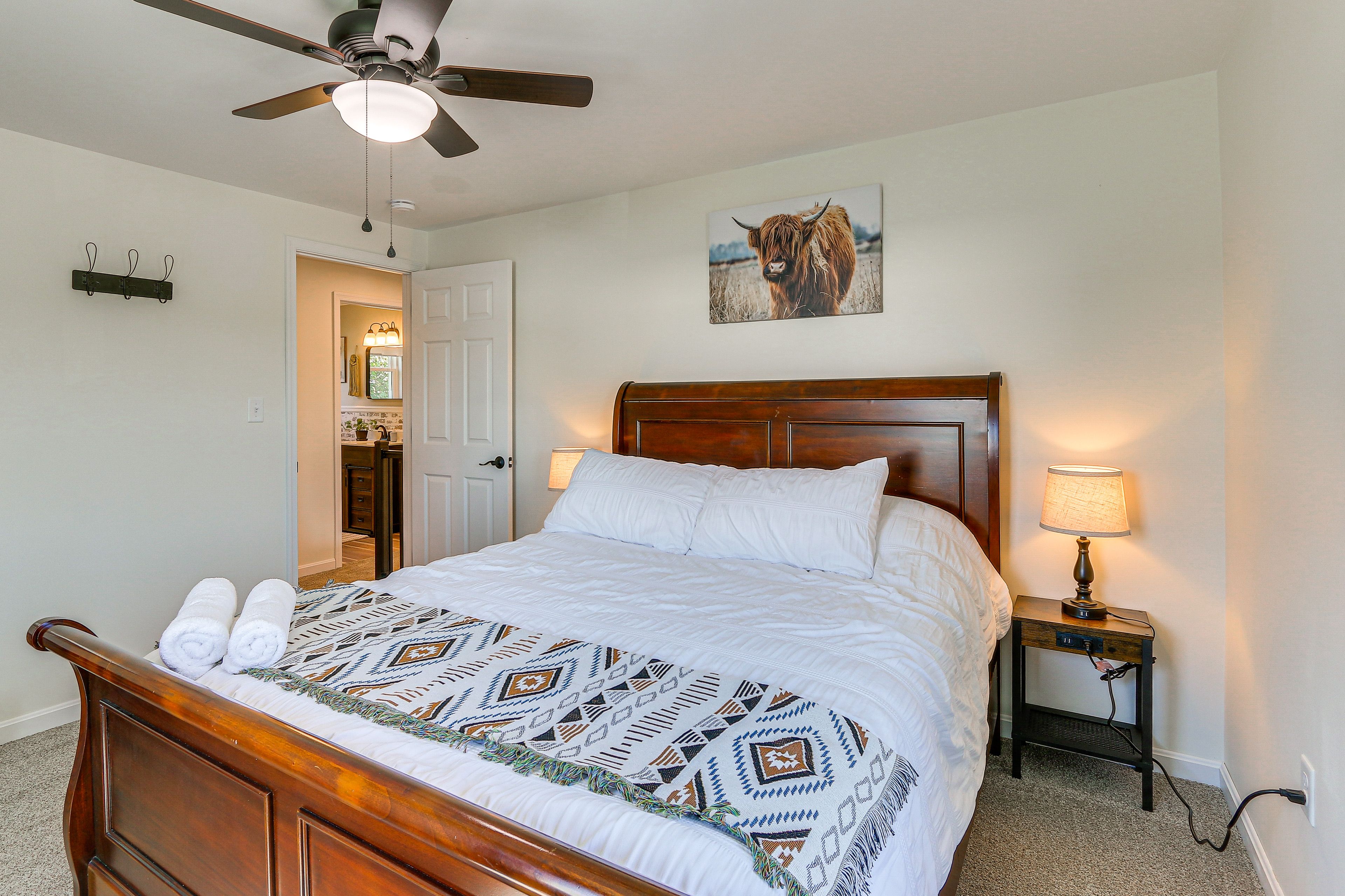 Bedroom 3 | Queen Bed | 2nd Floor