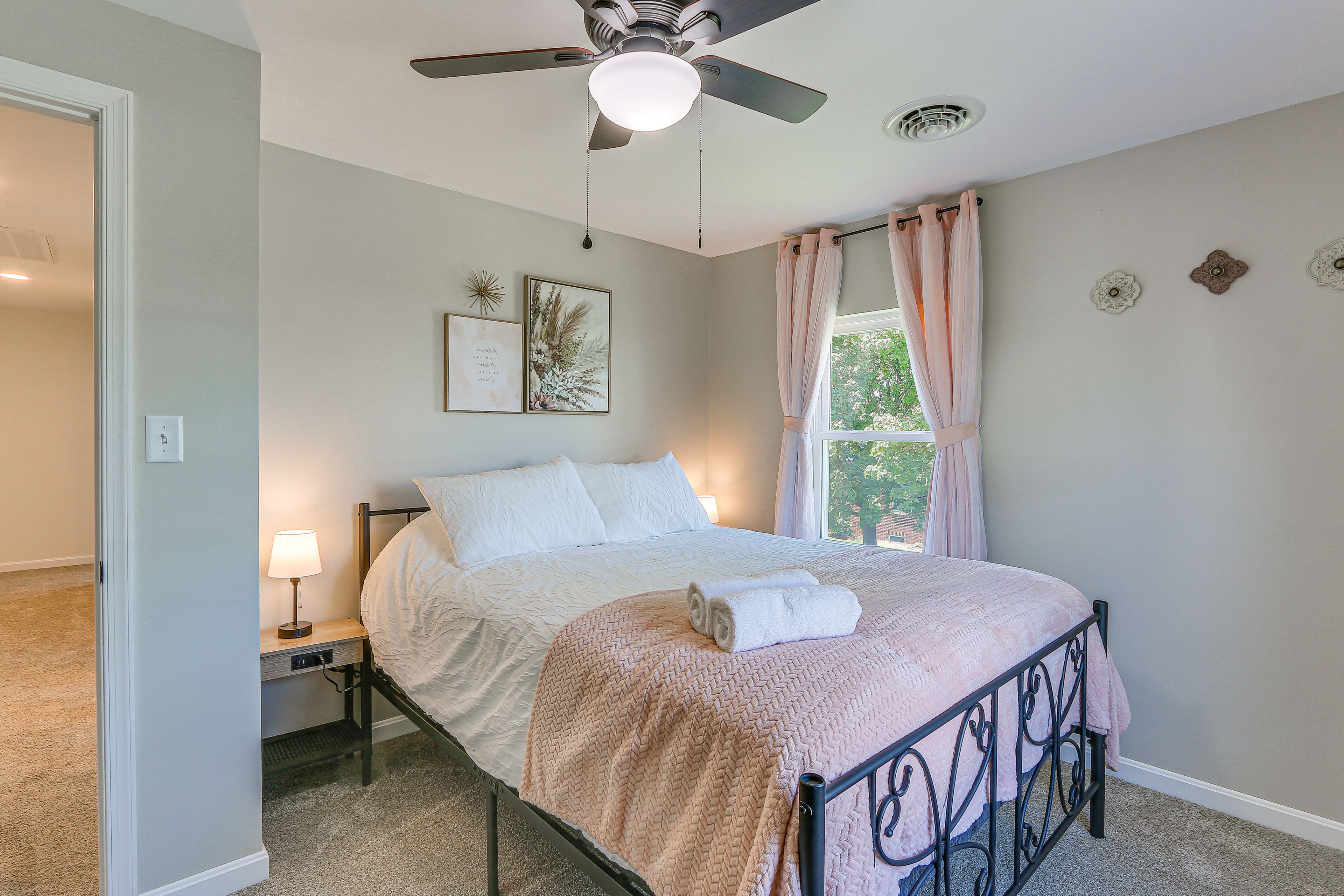Bedroom 1 | Queen Bed | Linens Provided | 2nd Floor