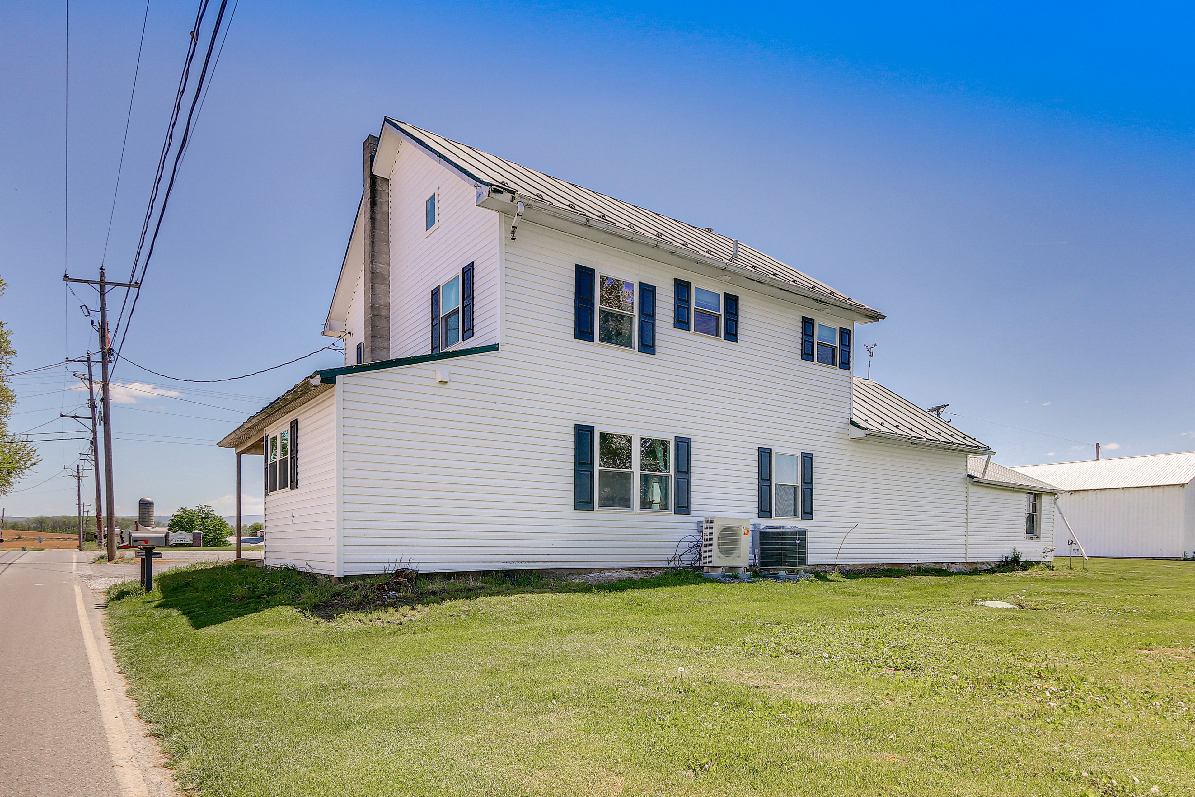 Back Exterior | Yard