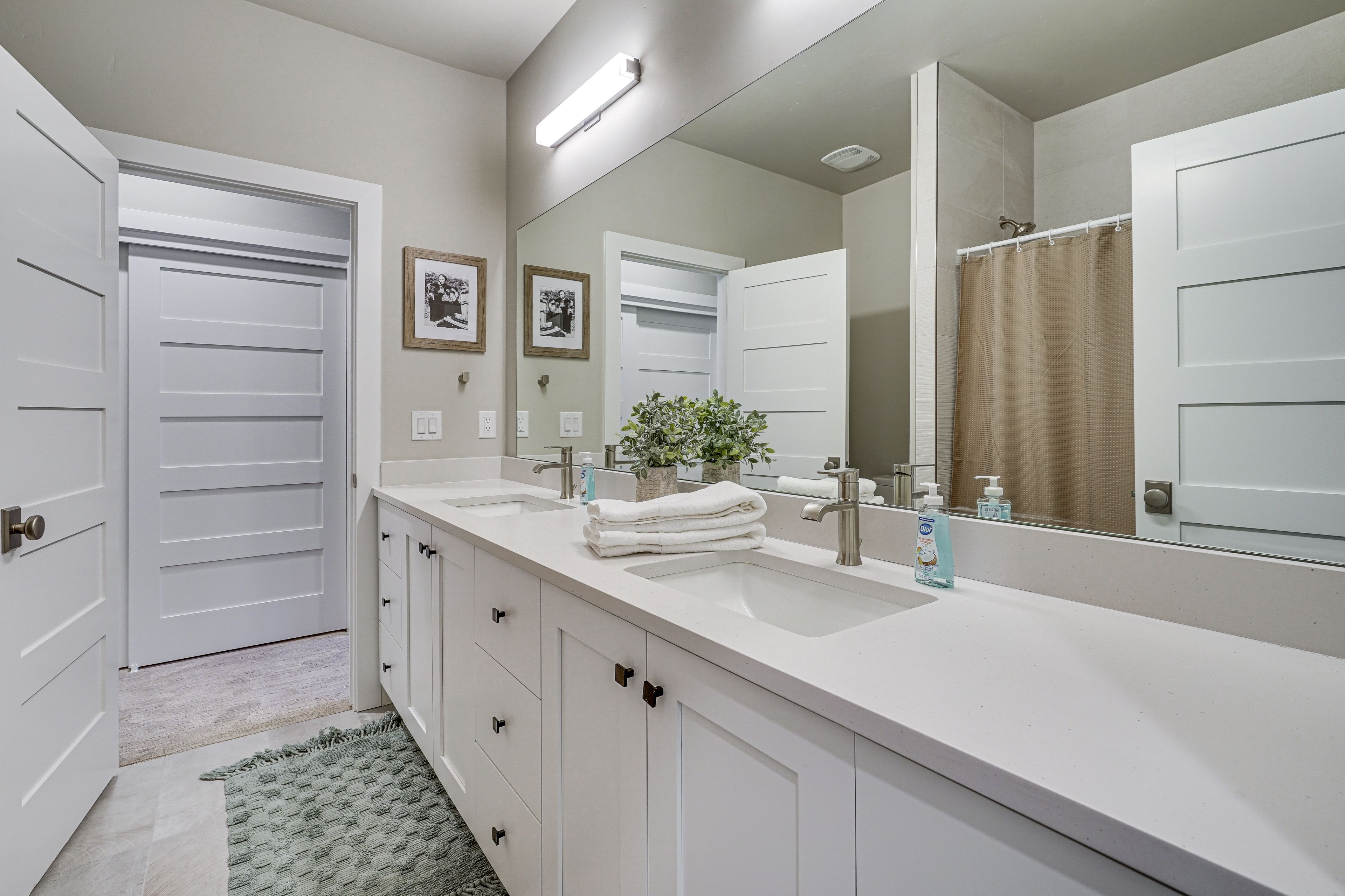 Bathroom | Basement Level