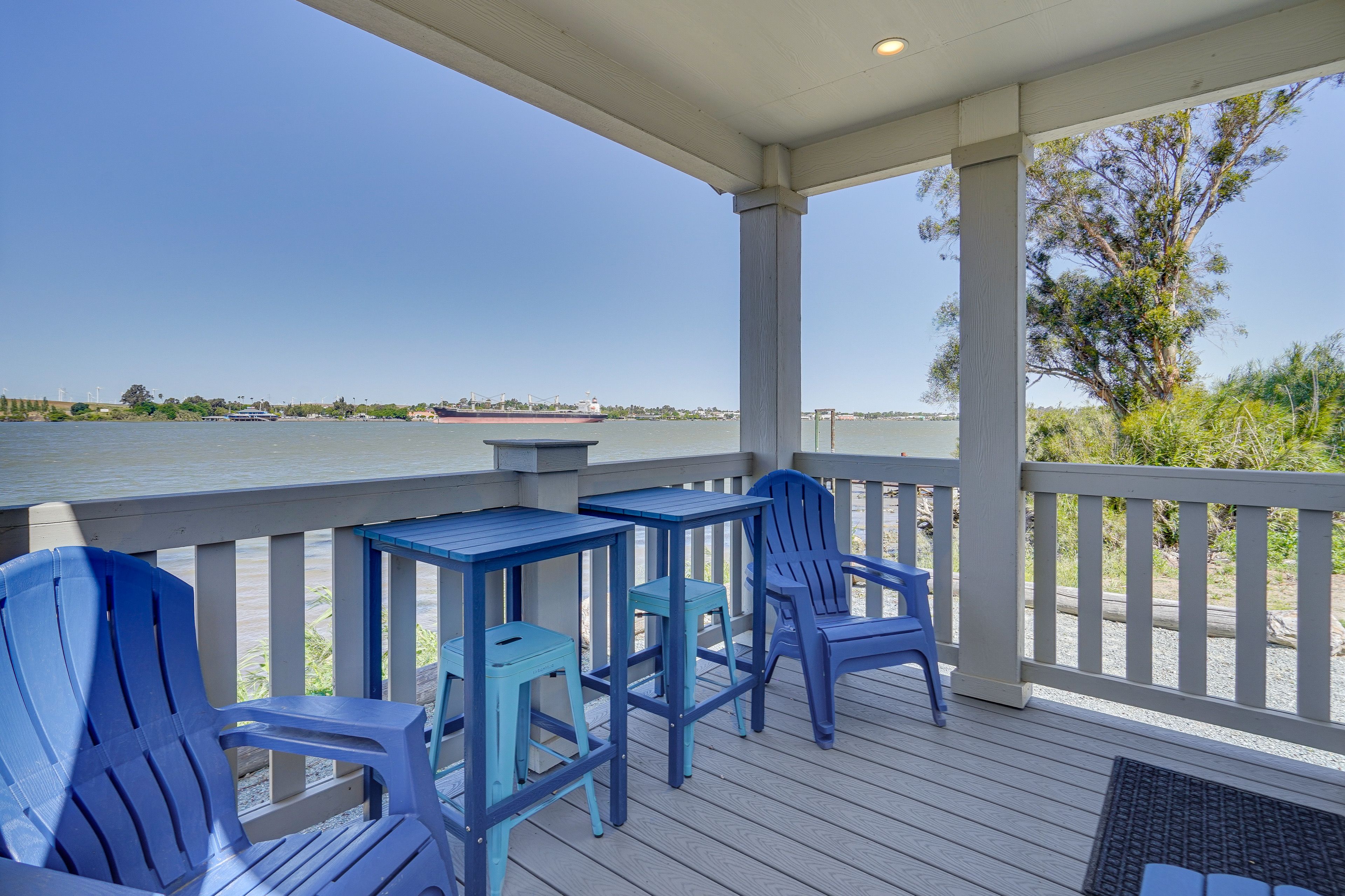 Isleton Vacation Rental | 1BR | 1BA | Stairs Required | 399 Sq Ft