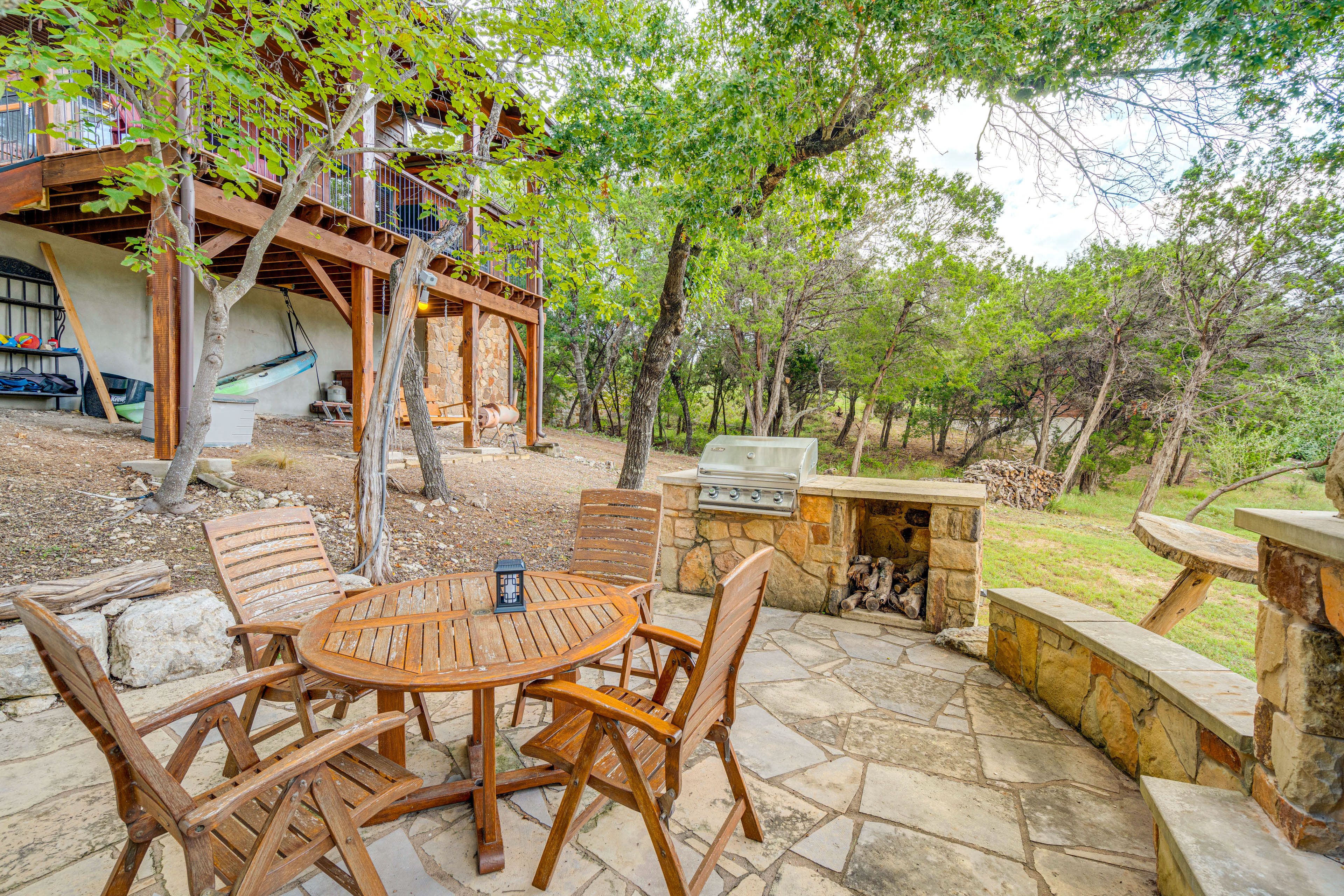 Patio | Dining Area | Gas Grill