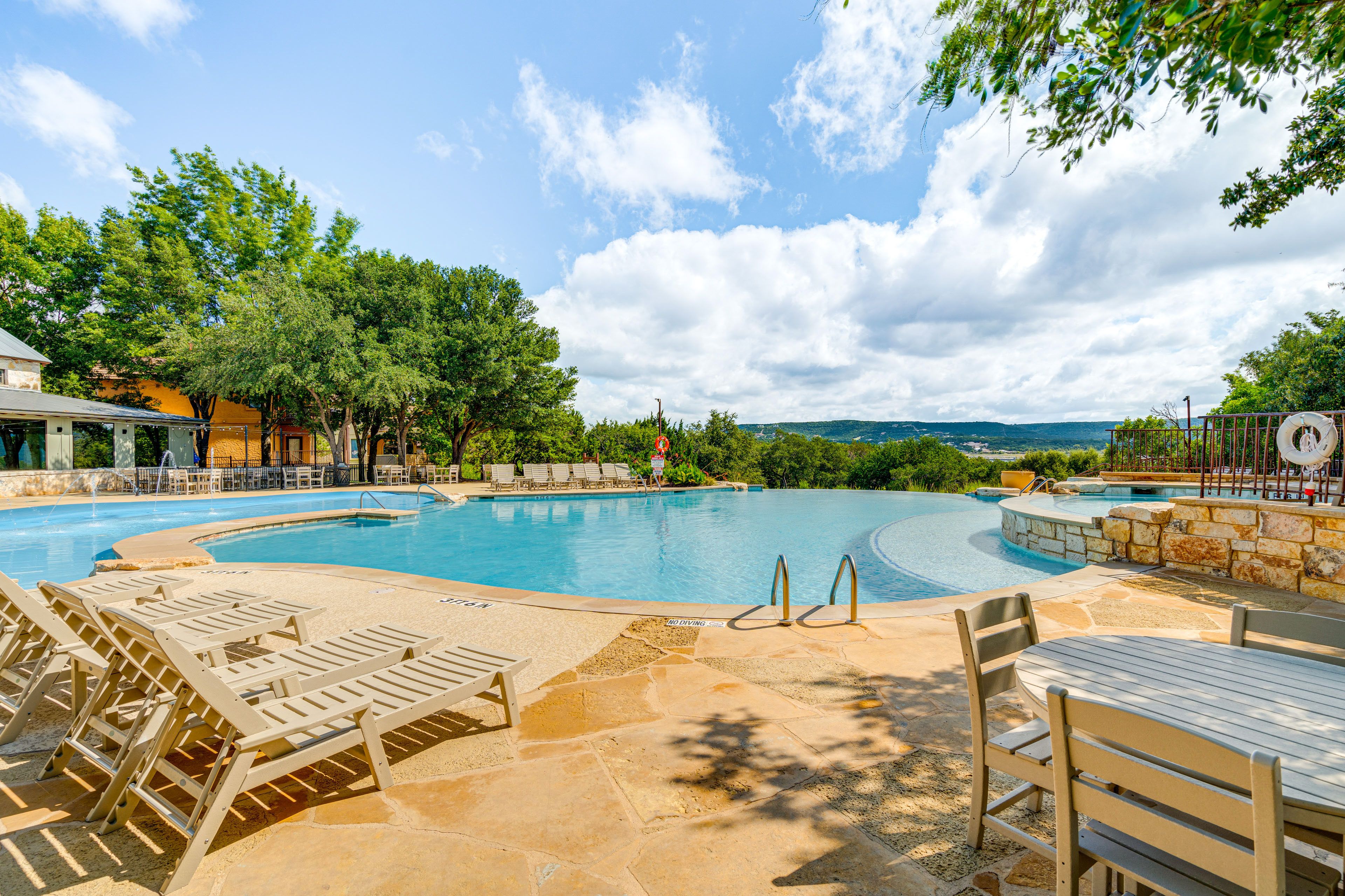 The Hollows on Lake Travis | Community Amenities | Outdoor Pool | Hot Tub