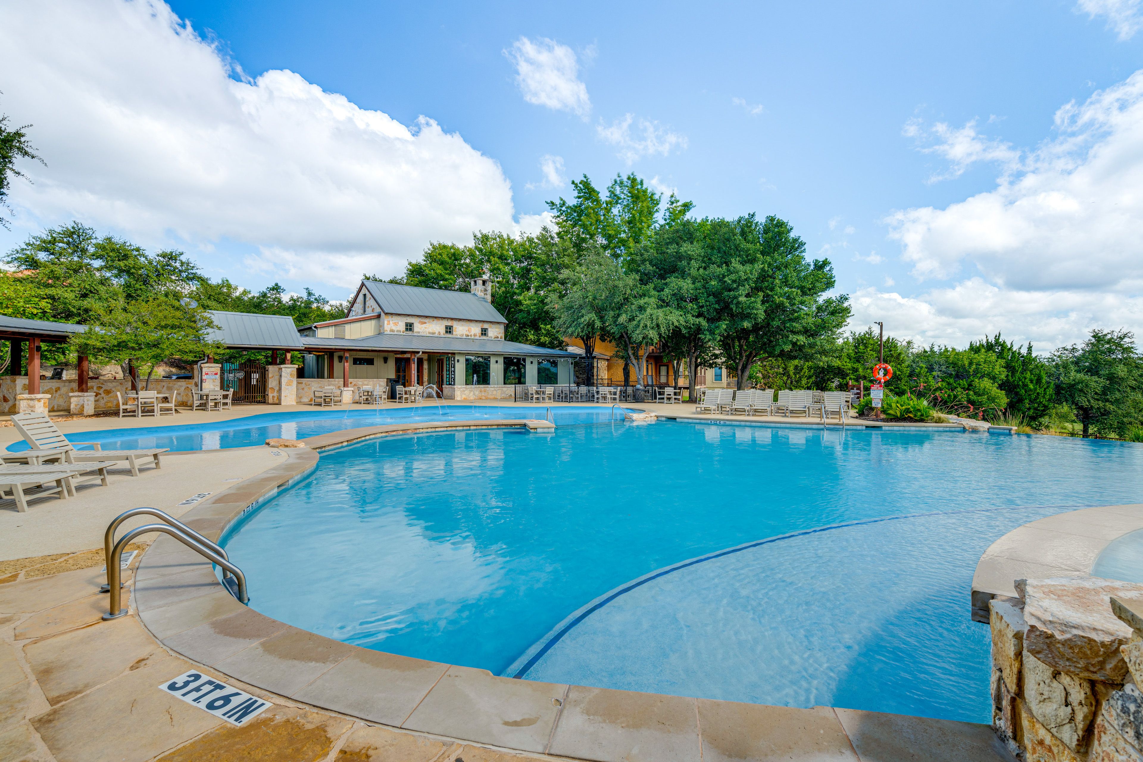 The Hollows on Lake Travis | Community Amenities