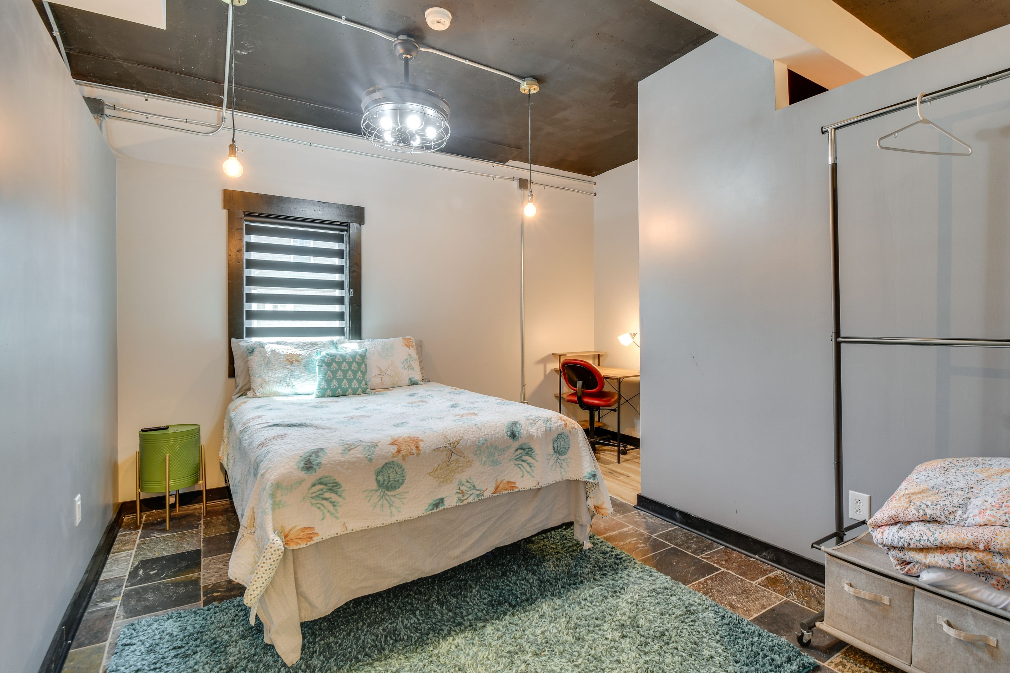 Bedroom 2 | Queen Bed | Work Desk | Free WiFi