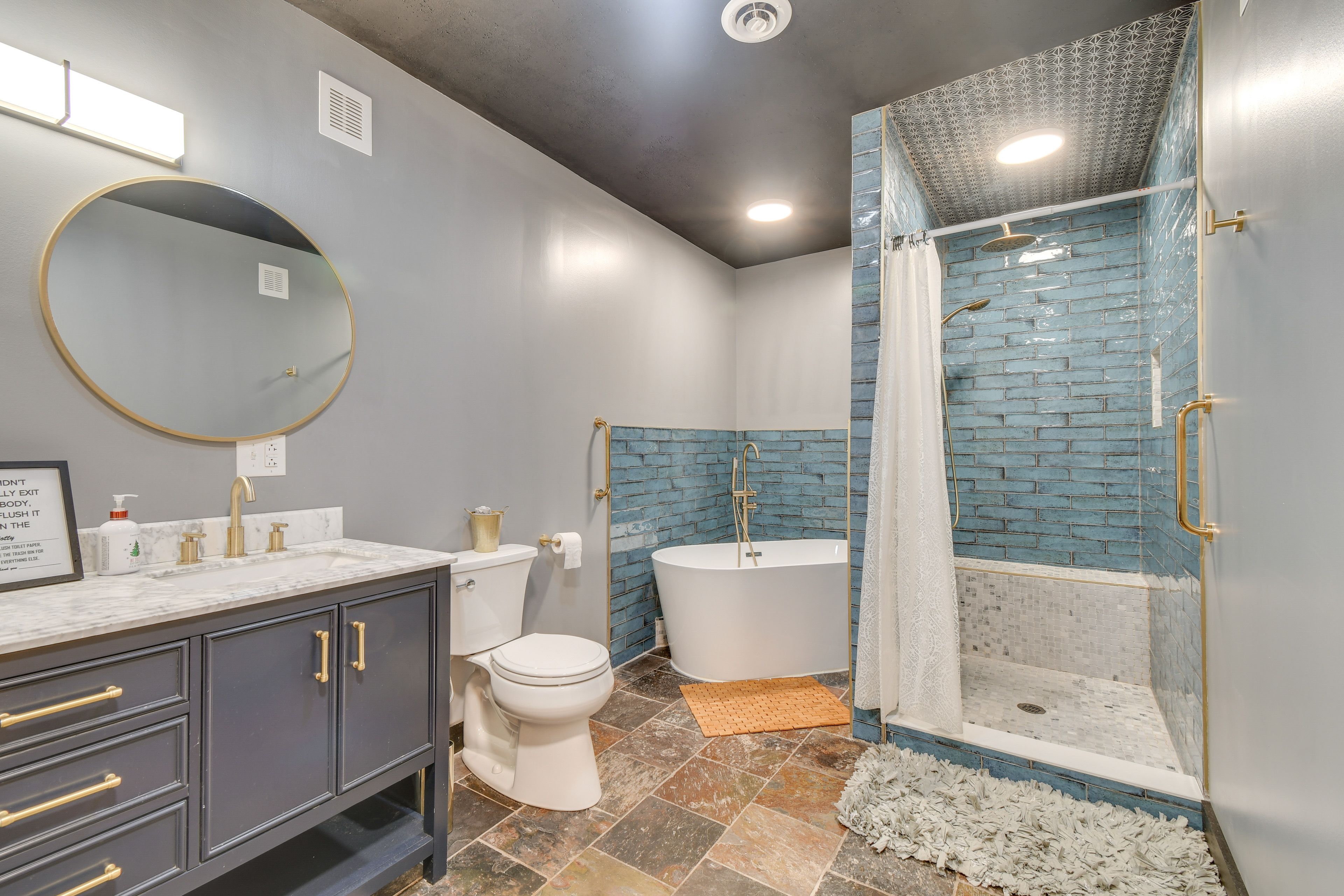 Full Bath | Towels | Hair Dryer