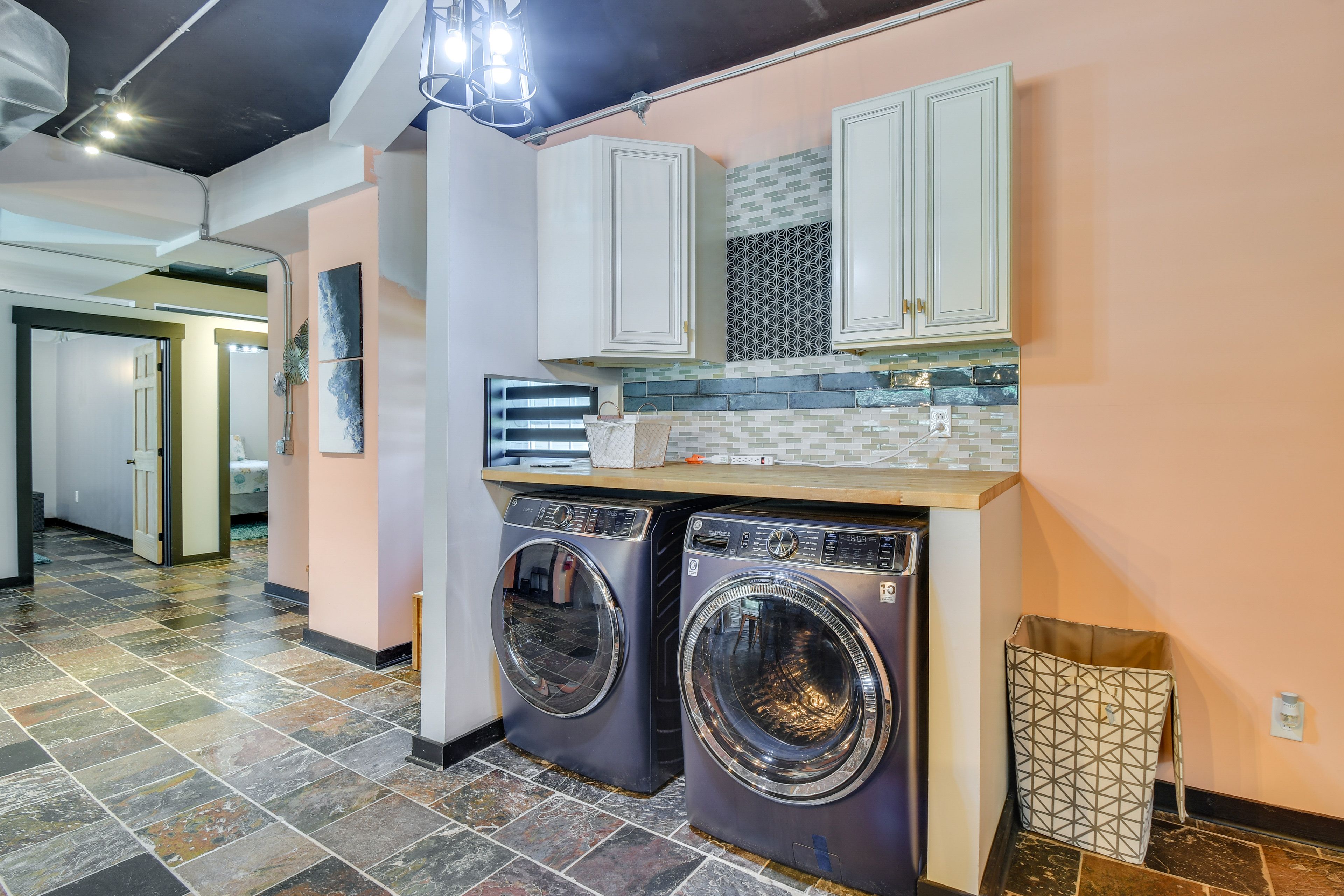 Washer & Dryer