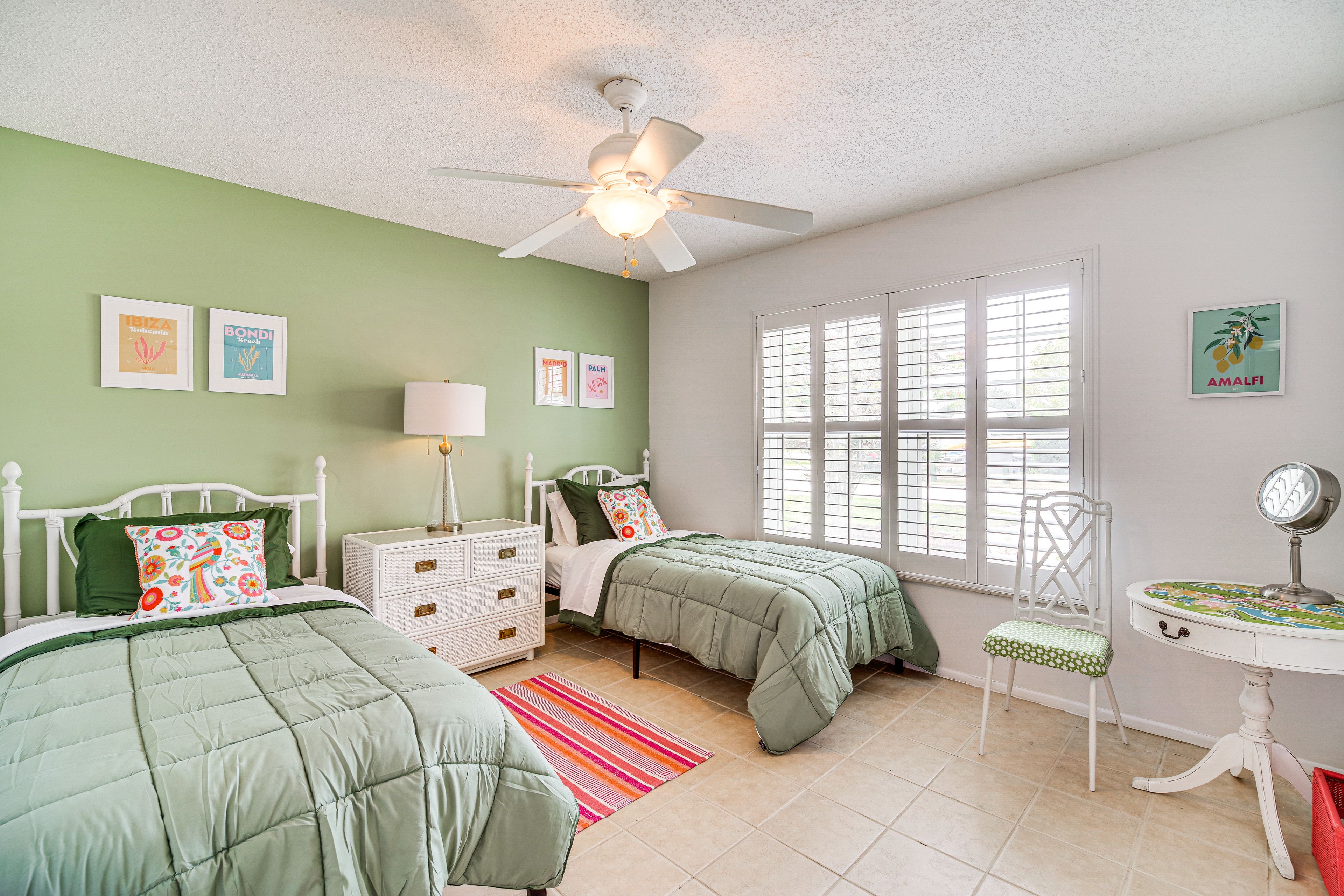 Bedroom 2 | 2 Twin Beds