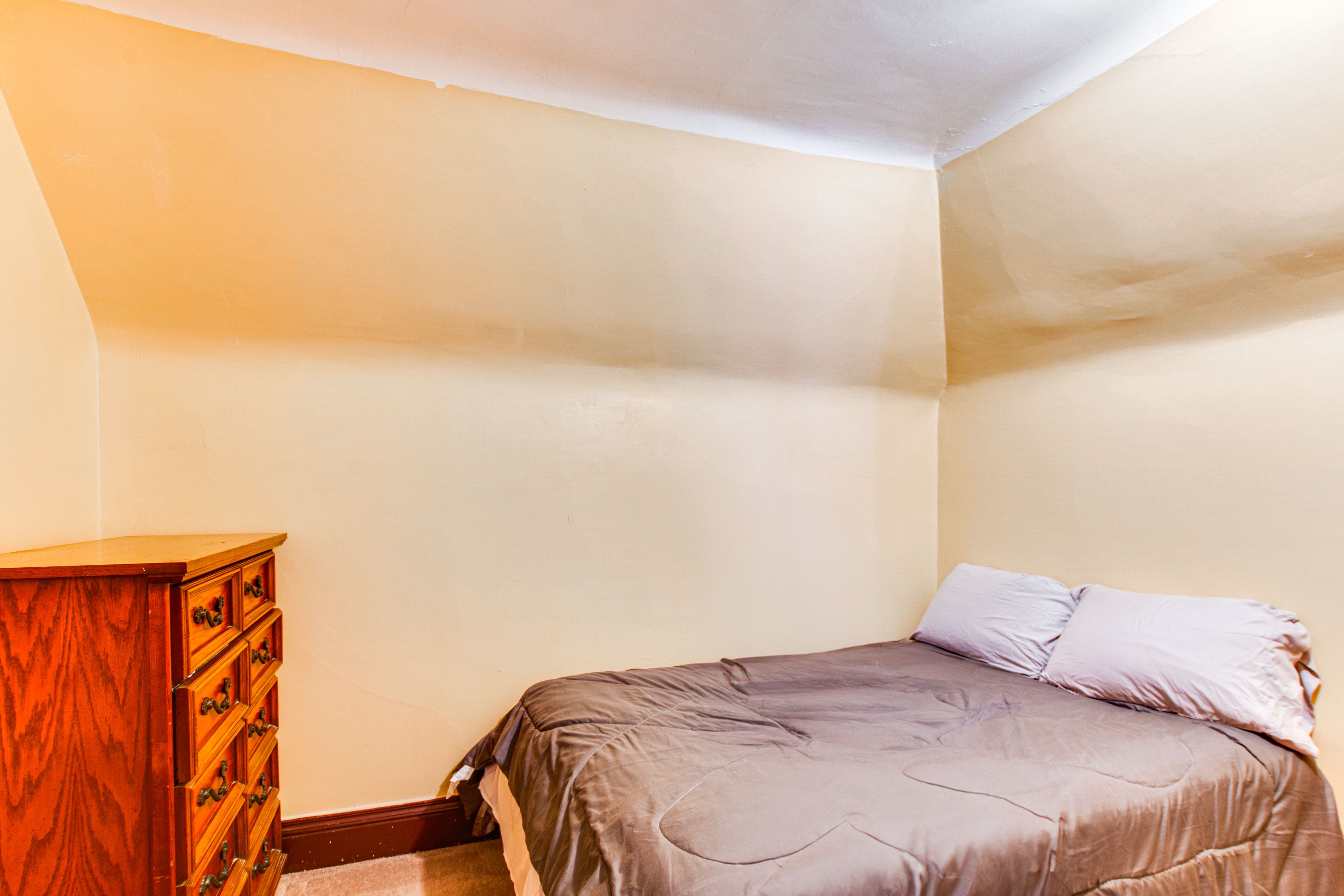Bedroom 5 | 3rd Floor | 2 Full Beds