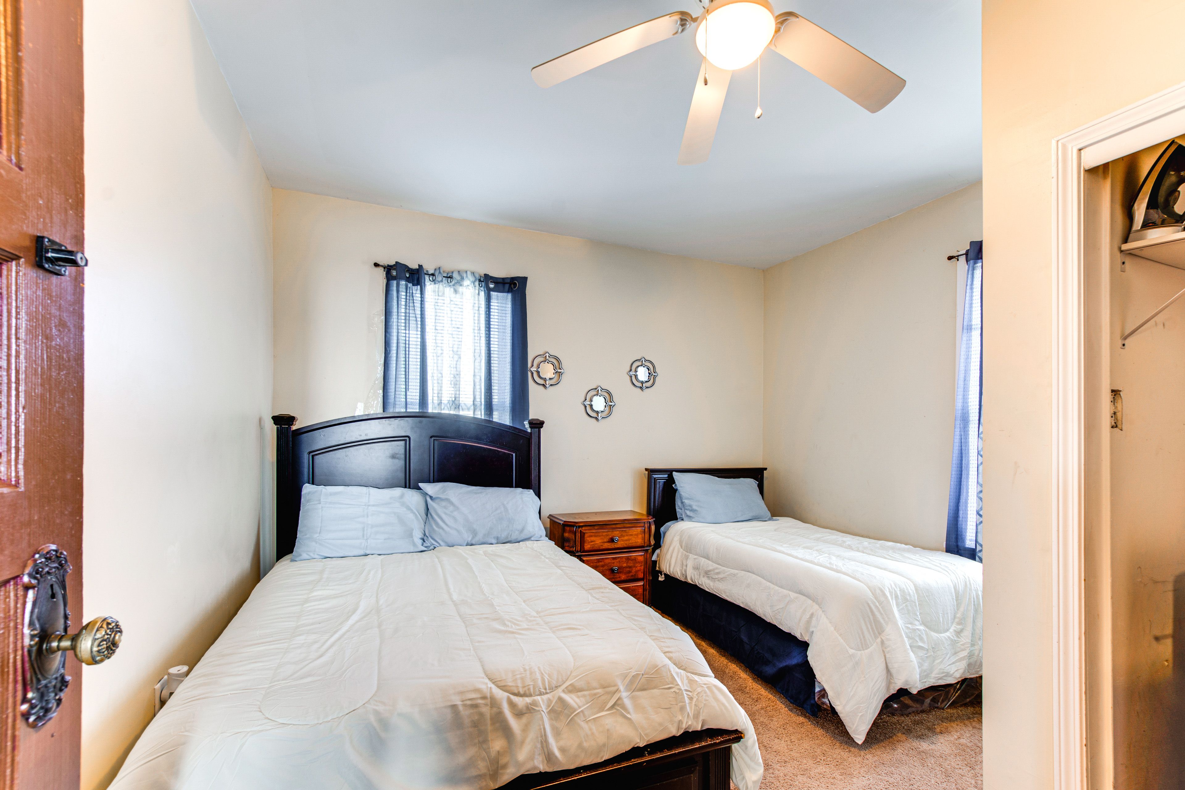 Bedroom 2 | 2nd Floor | Full Bed | Twin Bed